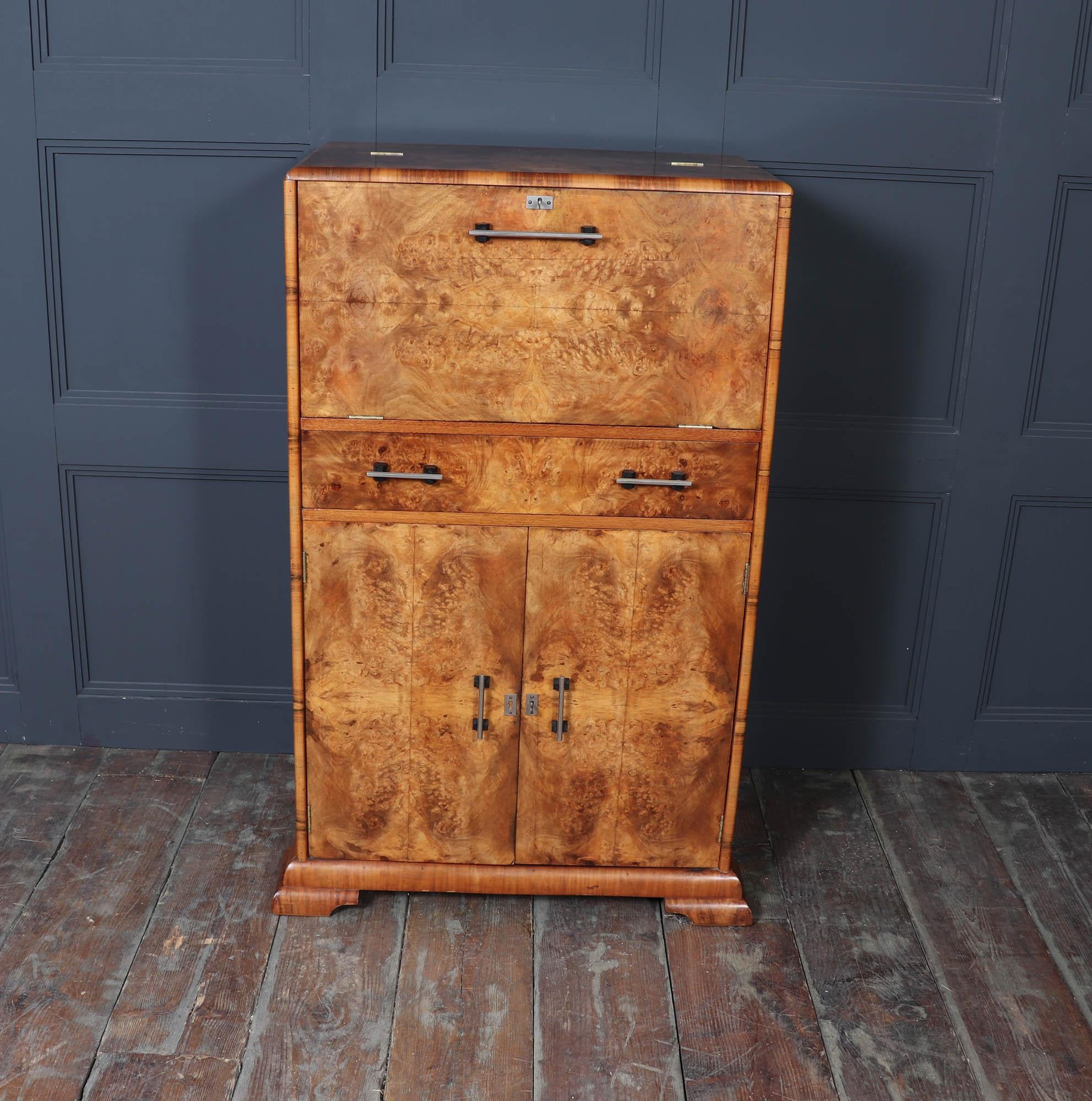 Englischer Art-Déco-Cocktailschrank aus Wurzelnussholz (Europäisch)
