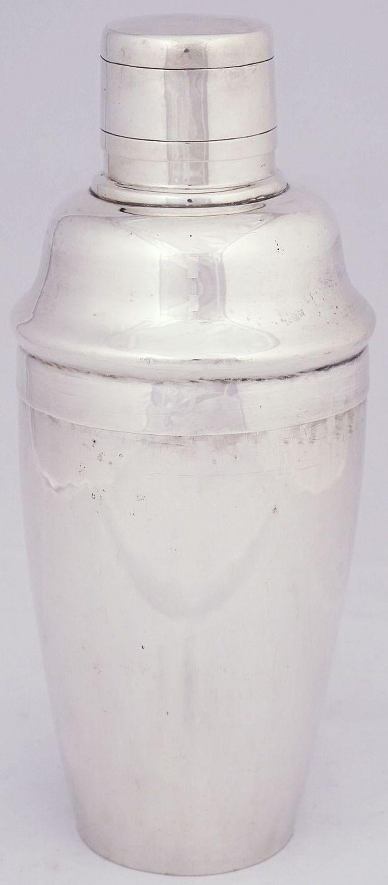 English Art Deco Cocktail Shaker by Van Buren In Good Condition For Sale In Austin, TX