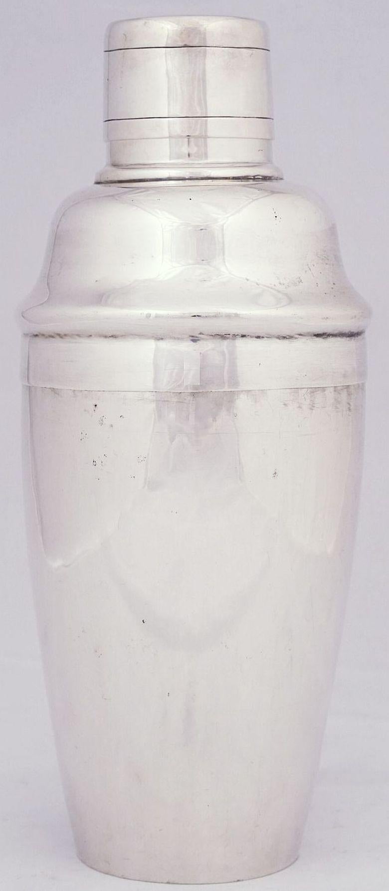 20th Century English Art Deco Cocktail Shaker by Van Buren For Sale