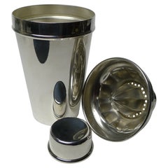 Shaker da cocktail Art Deco inglese con spremiagrumi integrato, circa 1940
