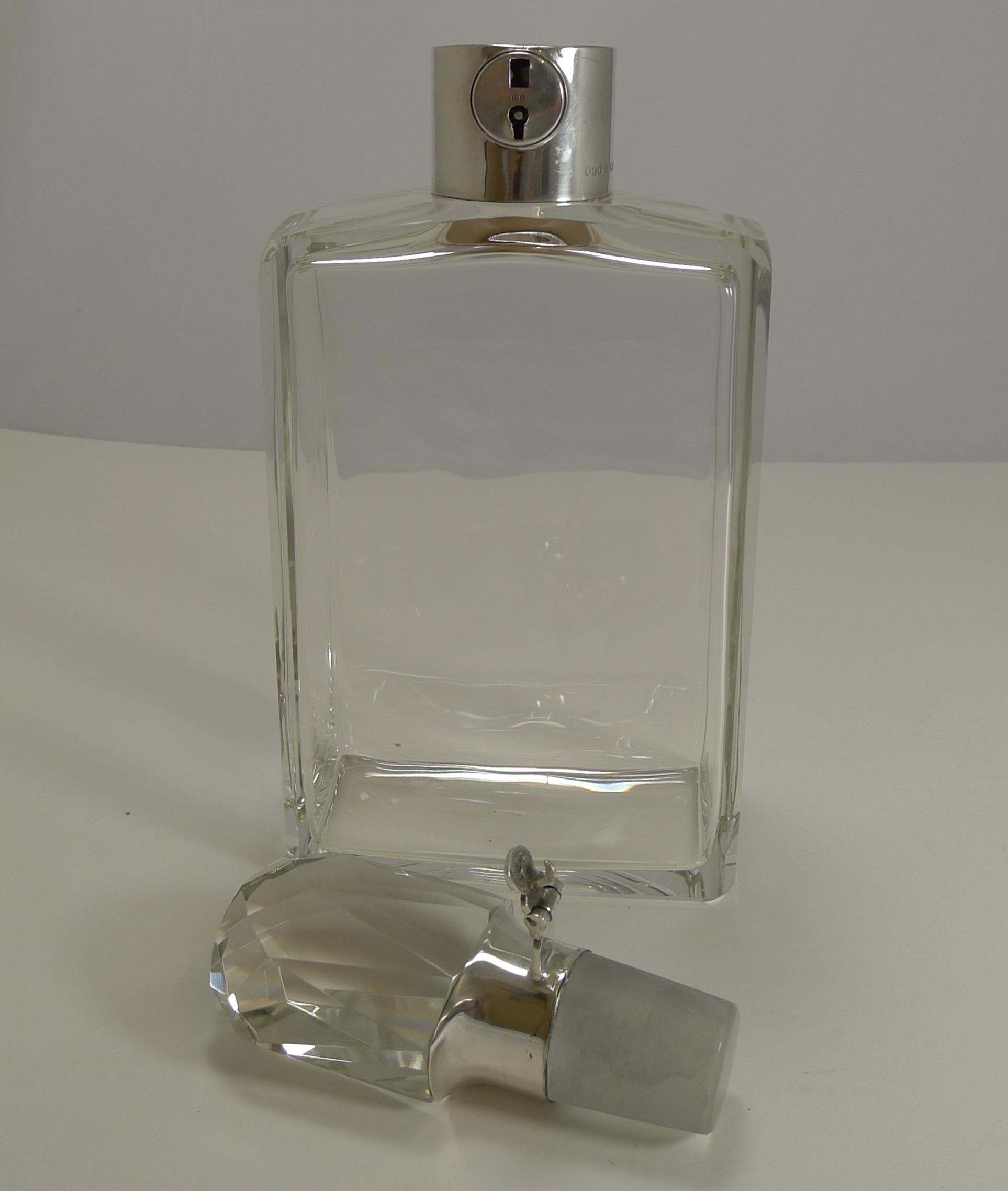 English Art Deco Crystal and Sterling Silver Locking Decanter by Hukin and Heath In Excellent Condition For Sale In Bath, GB