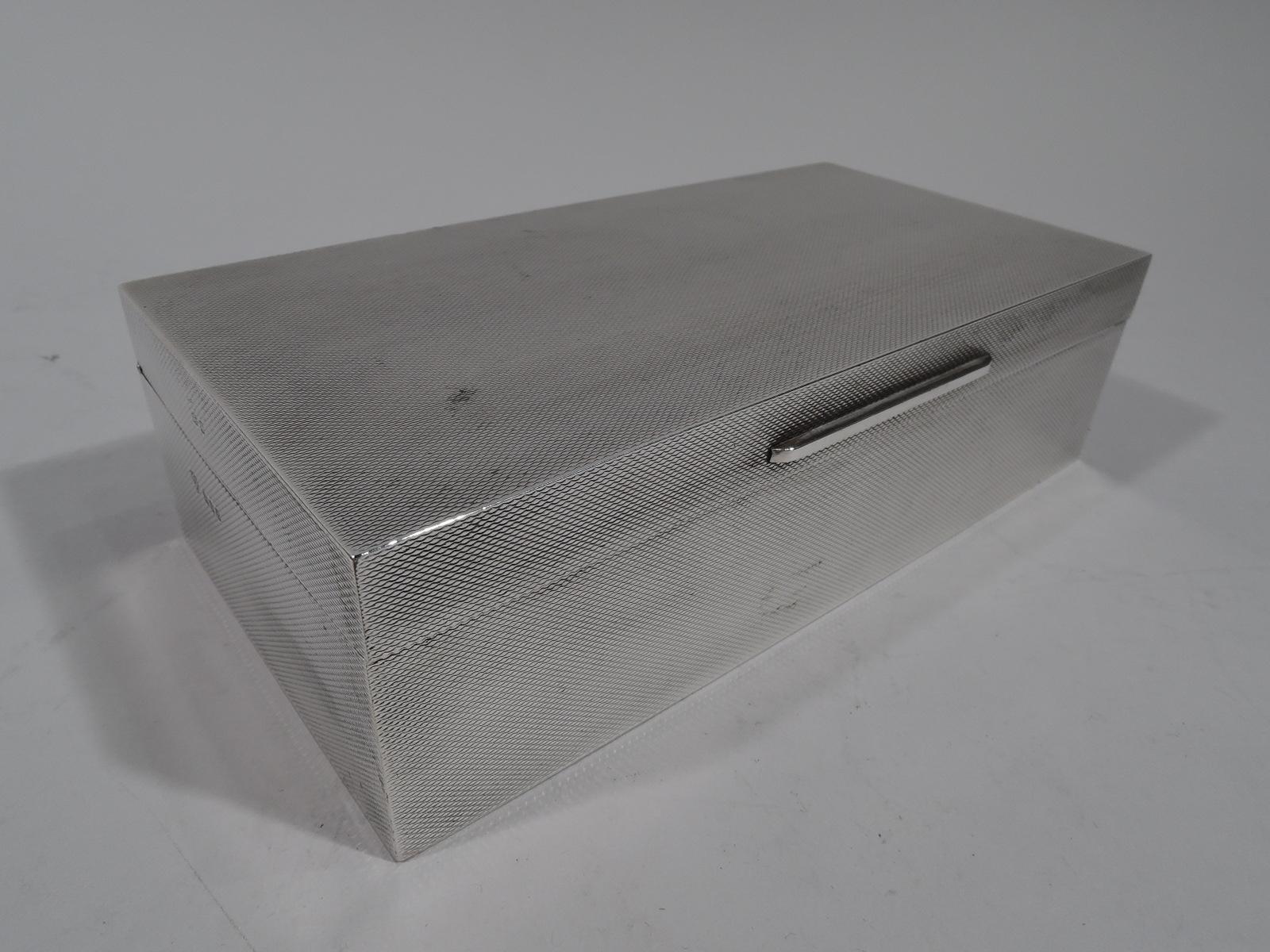 English Art Deco Engine-Turned Sterling Silver Box In Good Condition In New York, NY