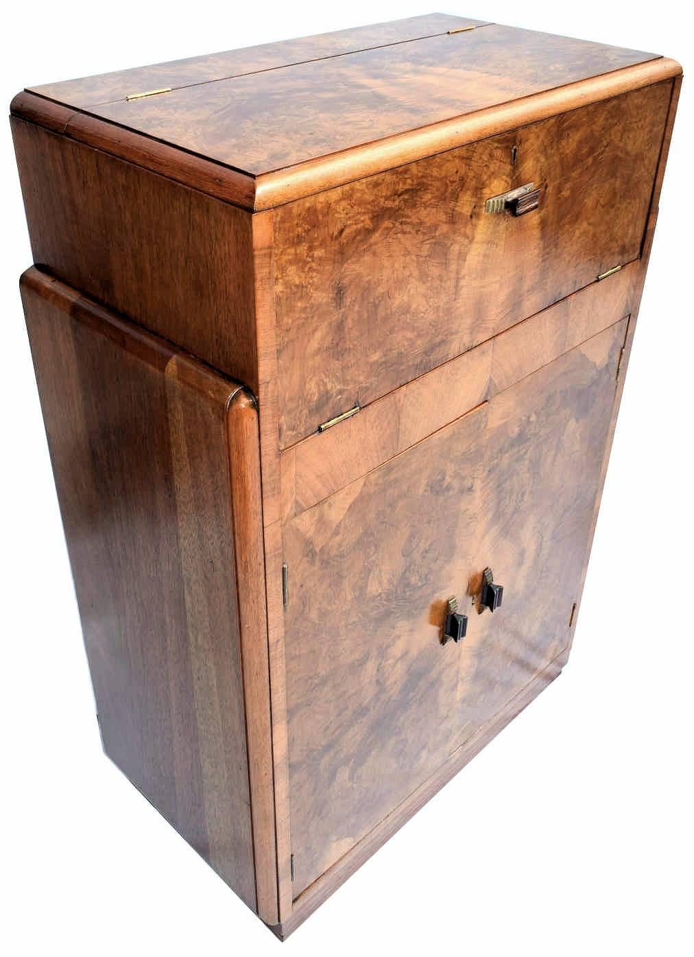20th Century English Art Deco Fitted Burr Walnut Cocktail Cabinet or Dry Bar