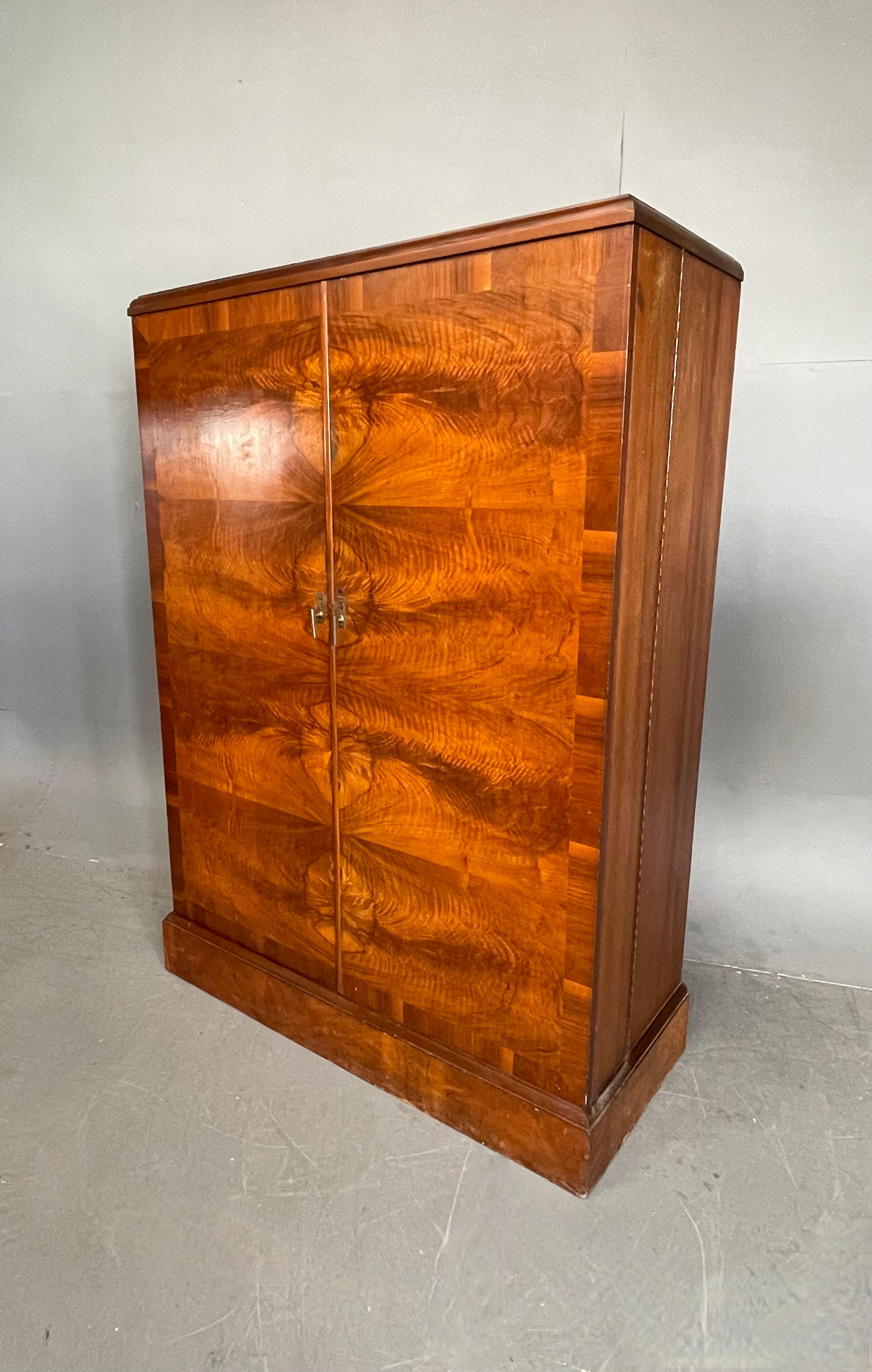 Original walnut compactom deep door gentleman’s fitted wardrobe model Y 
This iconic British made and designed wardrobe is in fantastic original condition 
The interior is fully fitted and retains all original labels and fittings 
The right hand