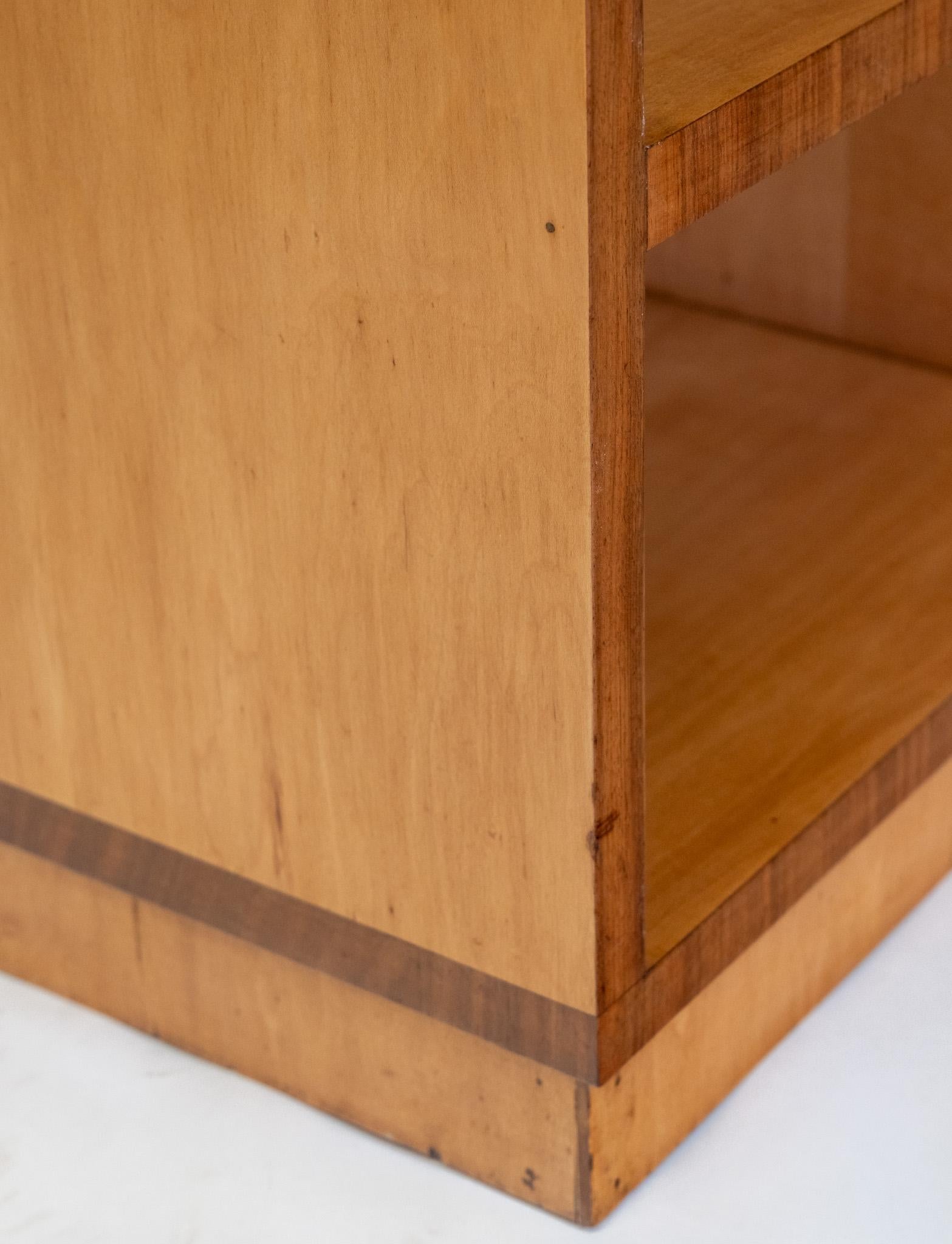 English Art Deco Maple & Walnut Tiered Side Table 1930s For Sale 2