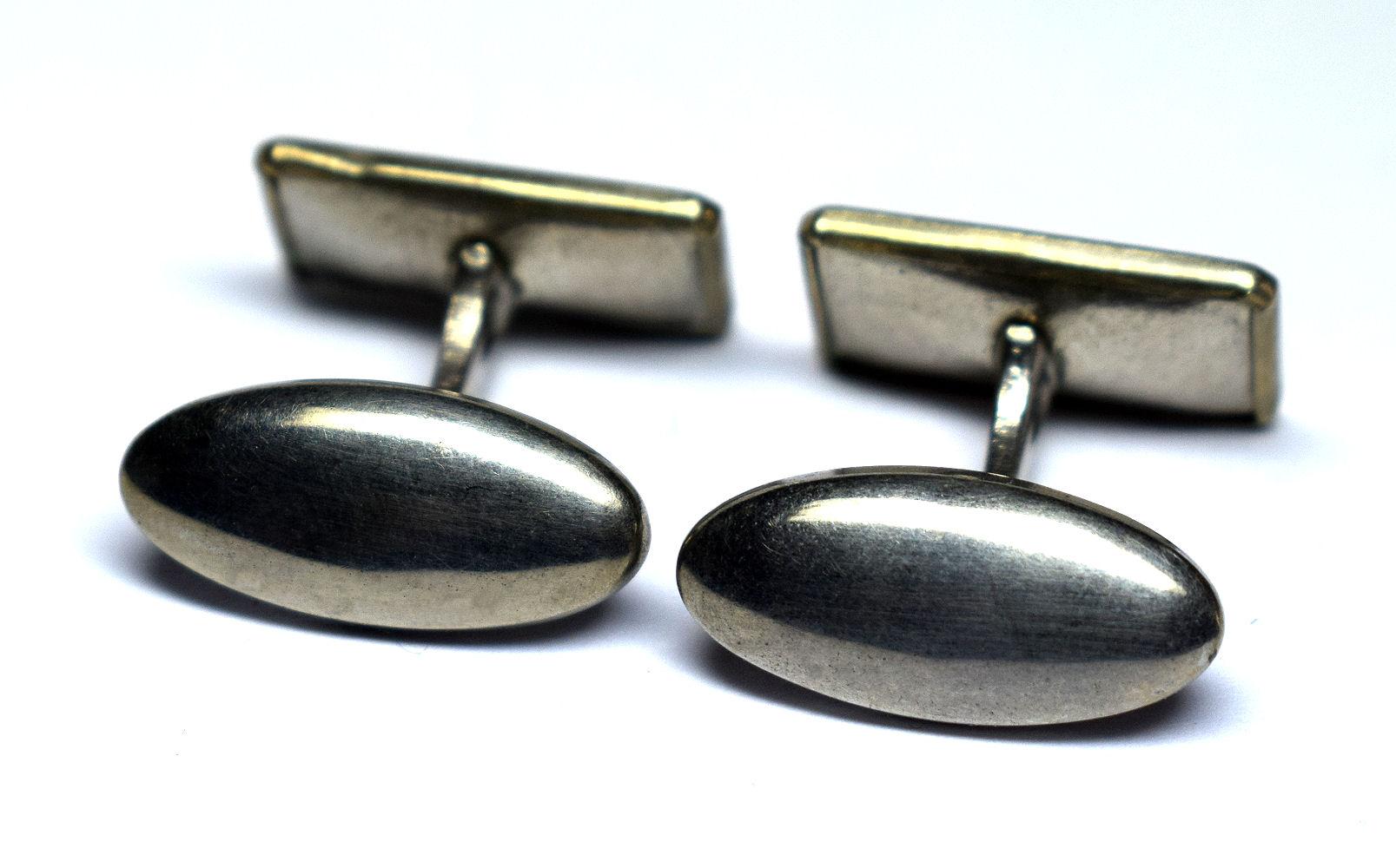 English Art Deco Men's Enamel Cufflinks In Excellent Condition In Devon, England