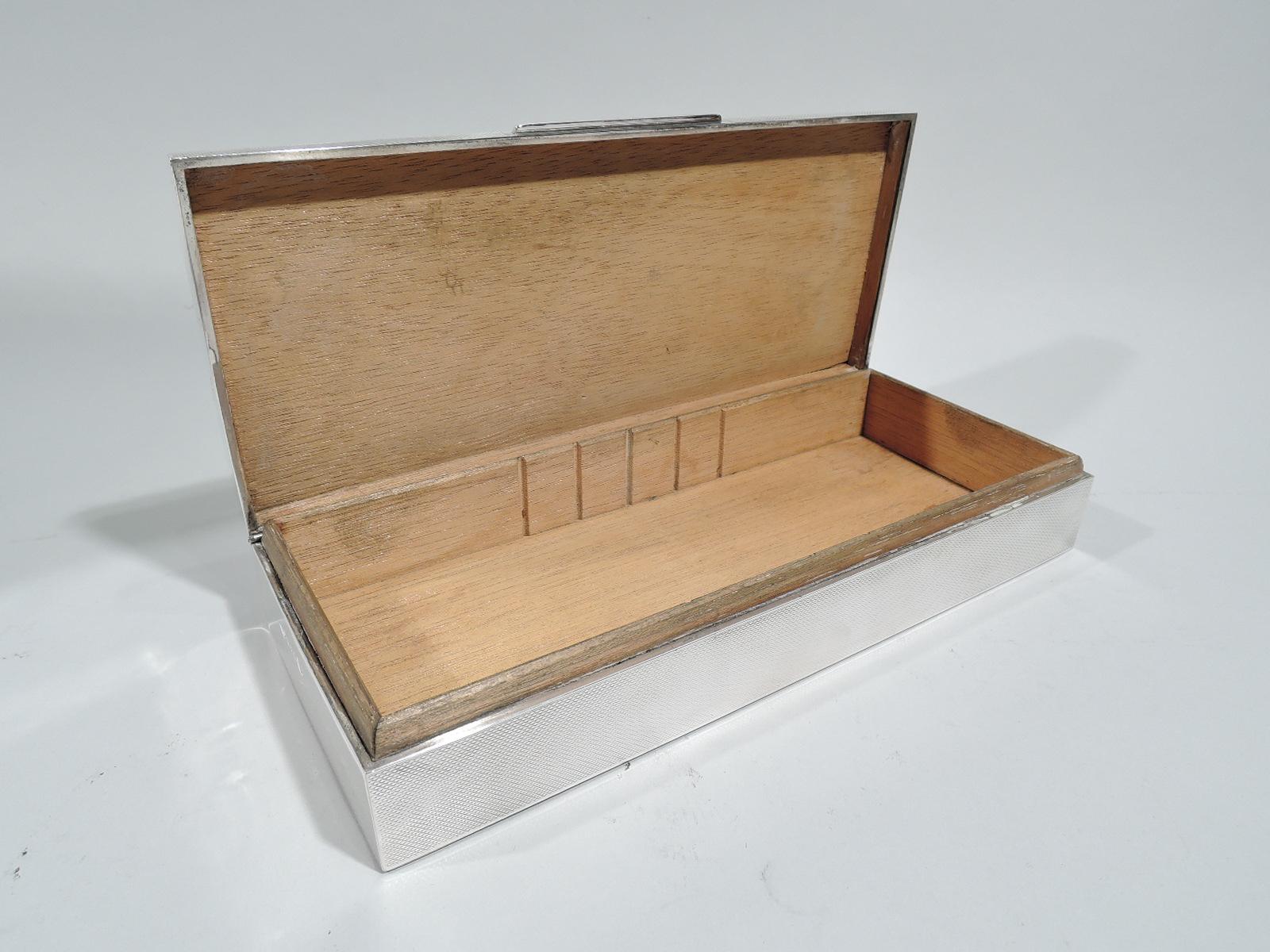 Mid-20th Century English Art Deco Modern Sterling Silver Box