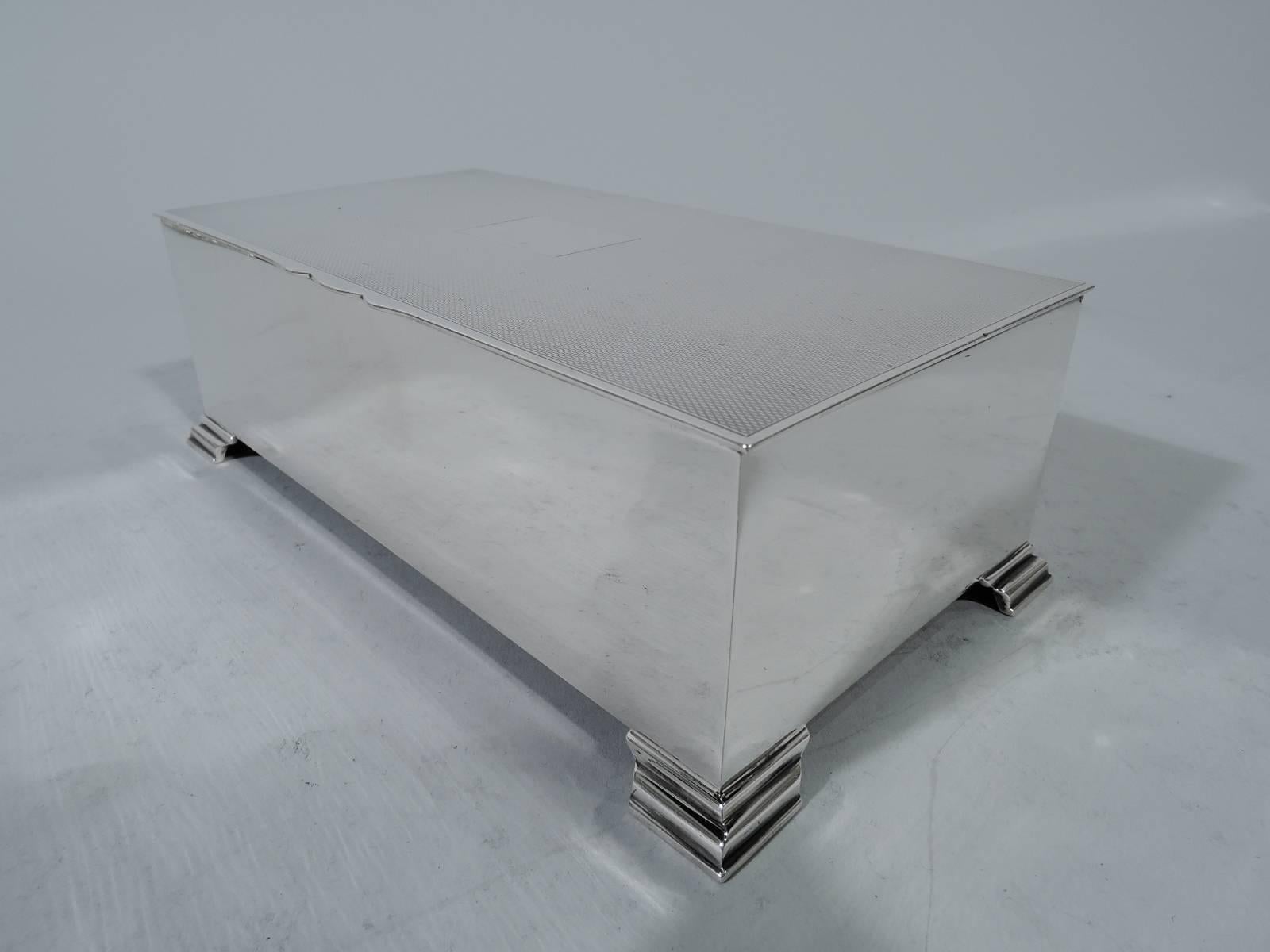 English Art Deco Modern Sterling Silver Desk Box In Excellent Condition In New York, NY