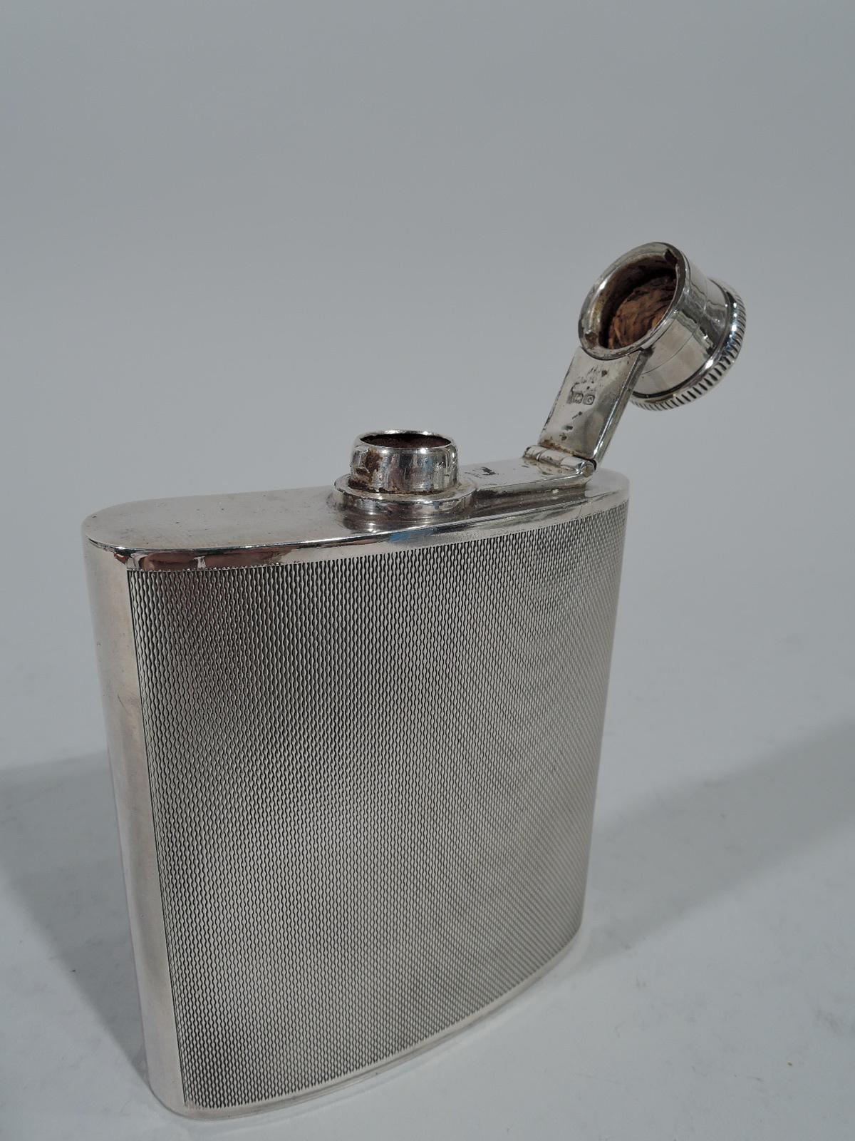 English Art Deco Modern Sterling Silver Mini Hip Flask In Excellent Condition In New York, NY
