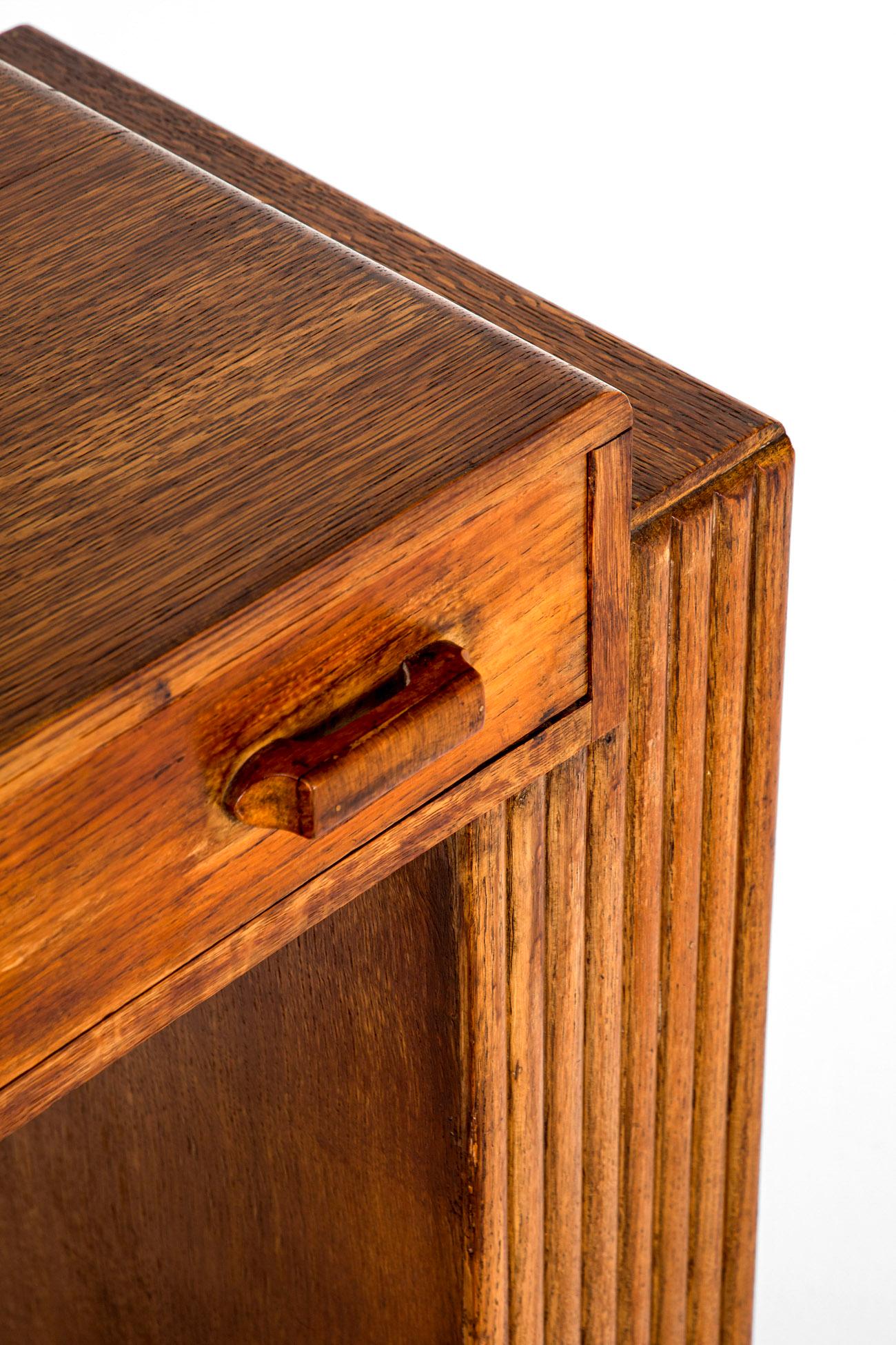 Englischer Art-Deco-Schreibtisch aus Eiche im Angebot 2