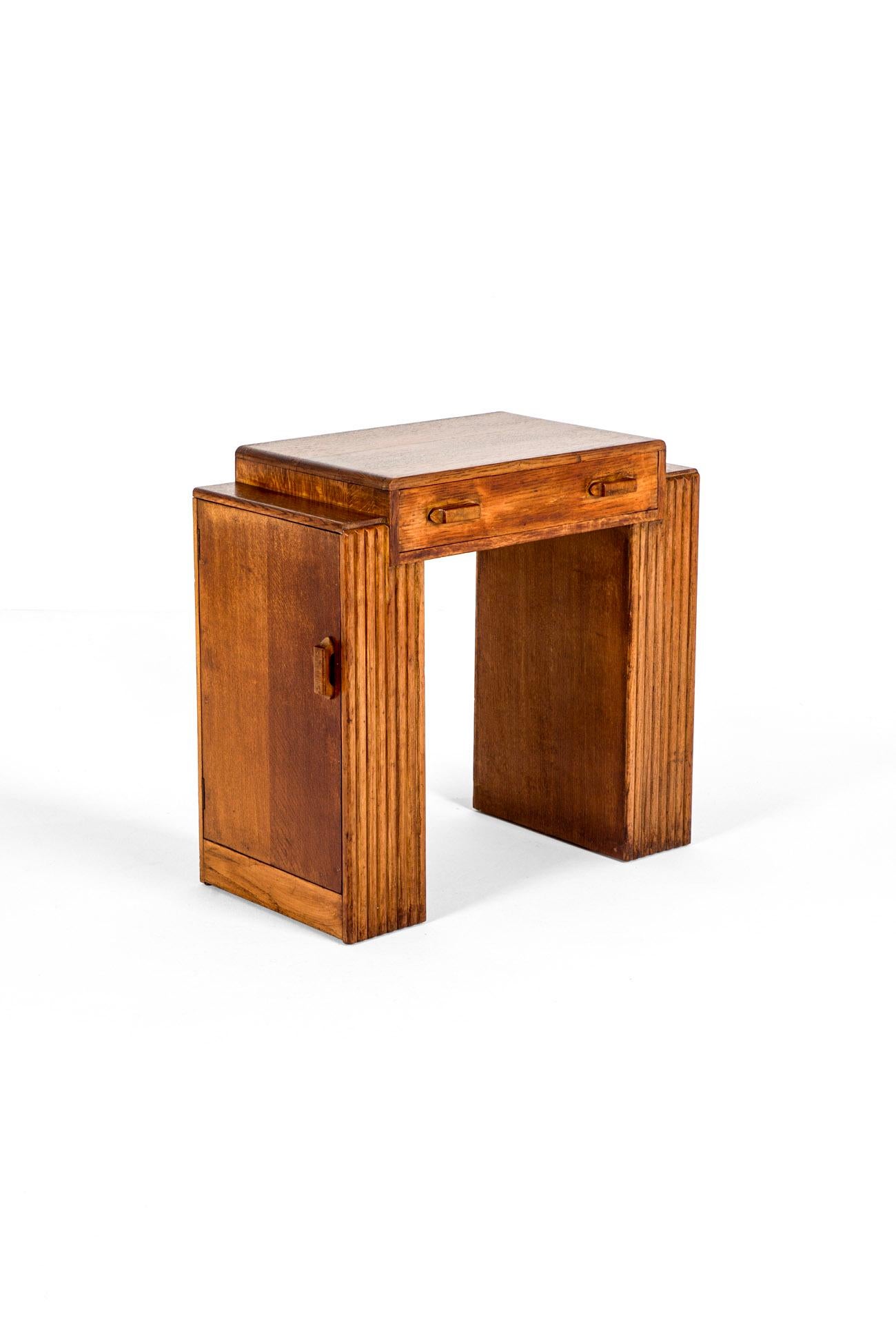 Englischer Art-Deco-Schreibtisch aus Eiche (Art déco) im Angebot