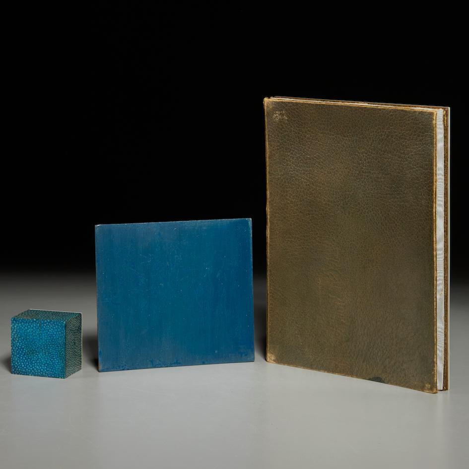 English Art Deco Period Blue Shagreen Desk Set of a Folder and Inkwell For Sale 2