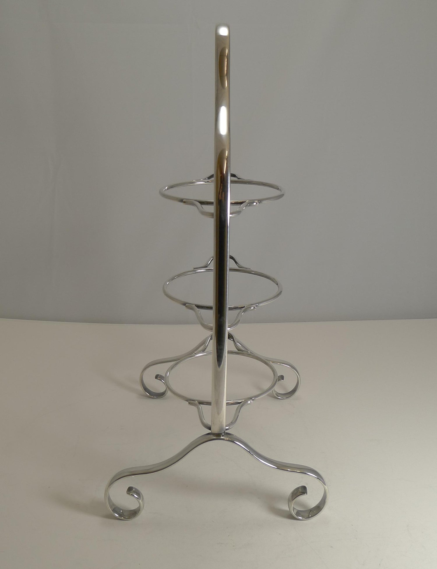 English Art Deco Period Silver Plated Cake Stand By Elkington 1929 At 1stdibs