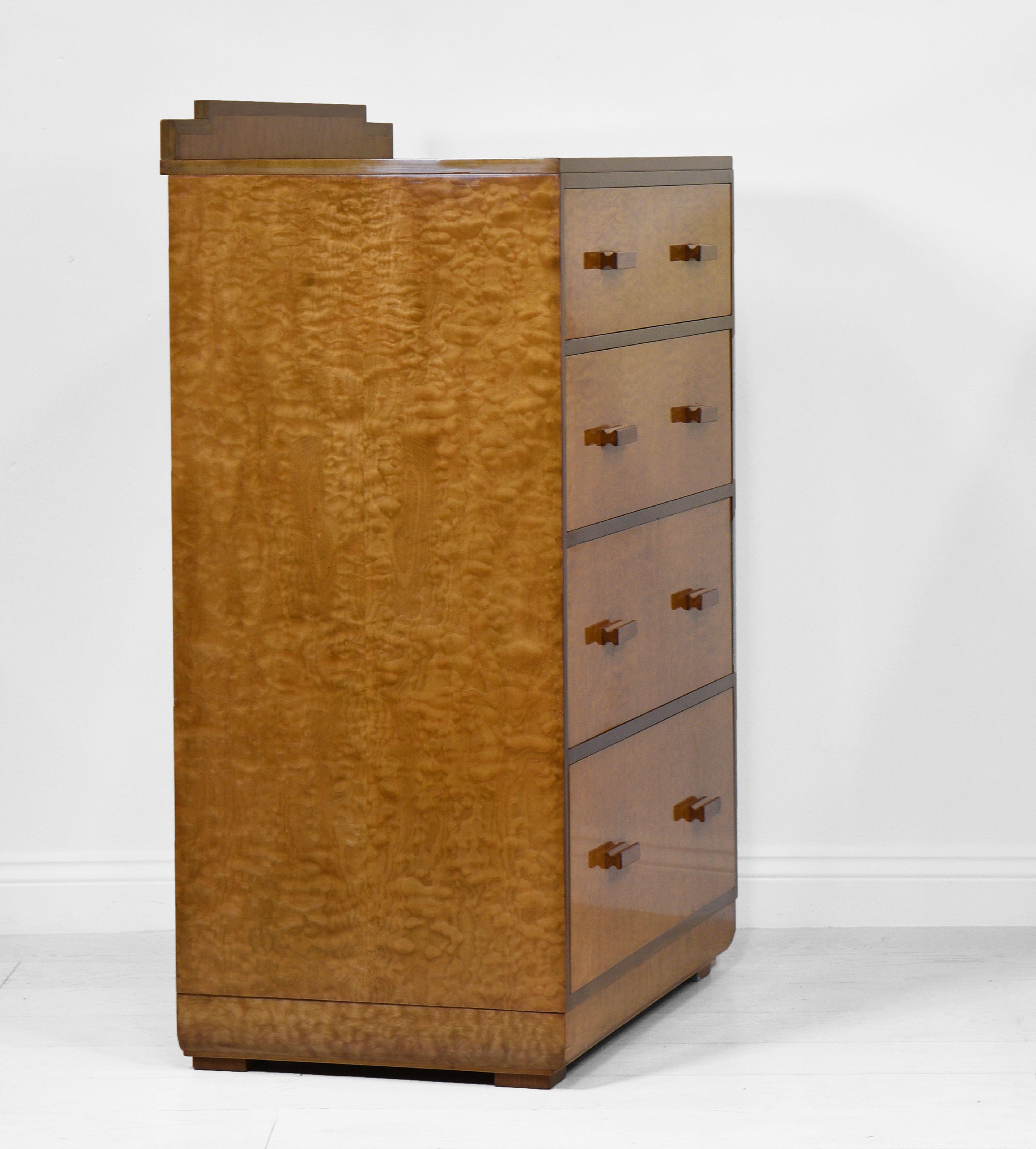 English Art Deco Quilted Maple Chest of Drawers, 1930s For Sale 10