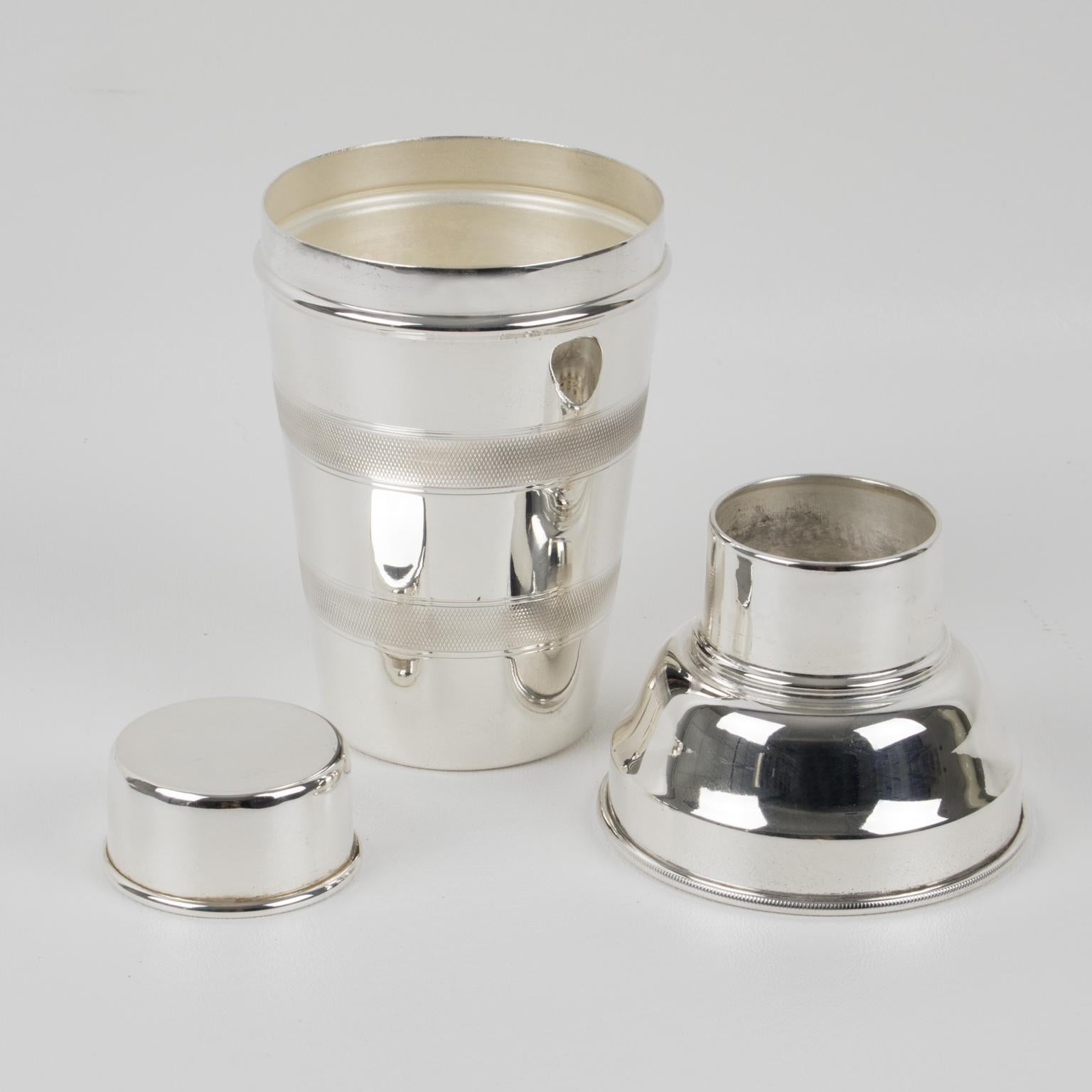 English Art Deco Silver Plate Baby Cocktail Shaker In Excellent Condition In Atlanta, GA