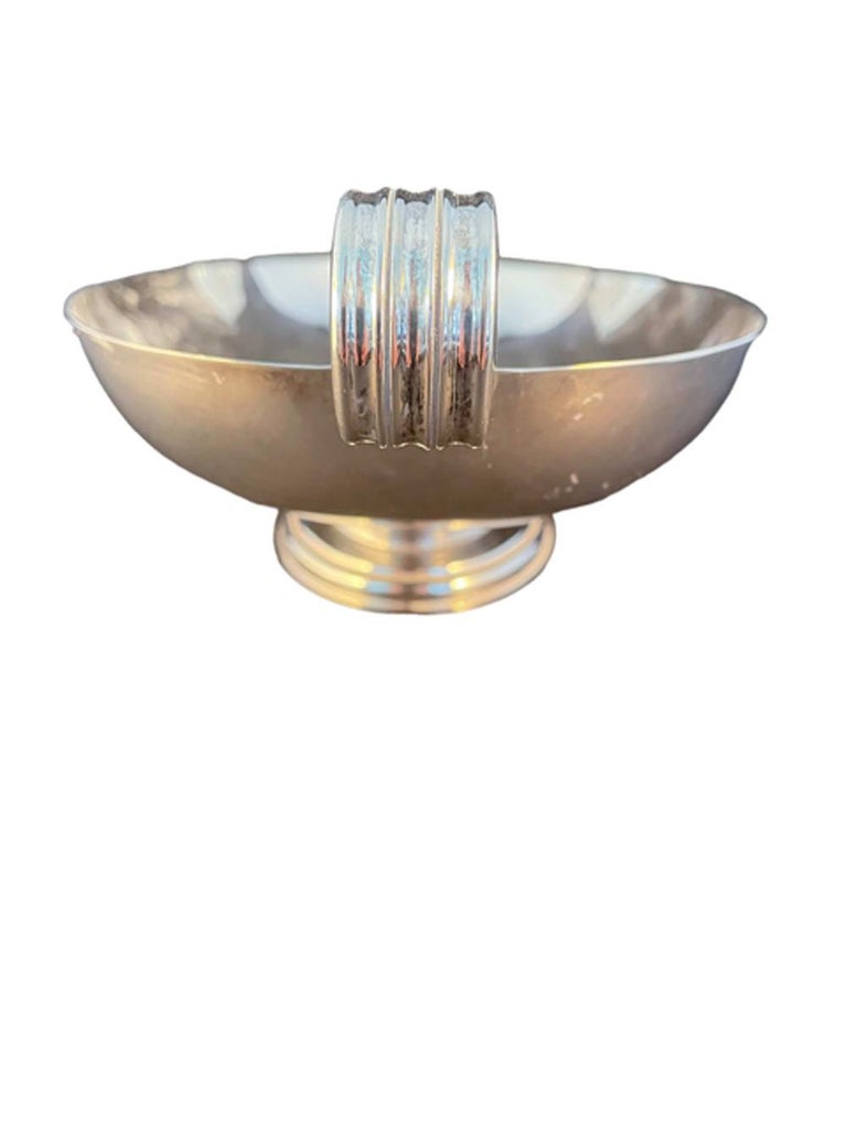 20th Century English, Art Deco, Silver Plate, Oval Footed Bowl with Circular Reeded Handles For Sale