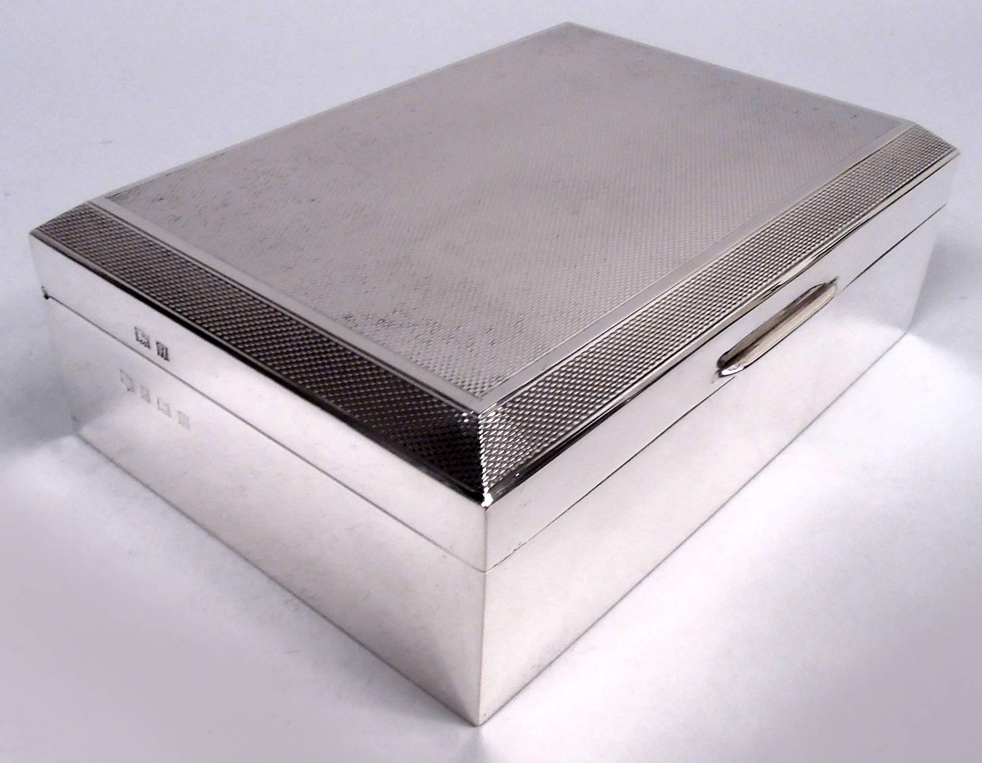 Caja inglesa Art Déco de plata de ley 1957 Art Decó en venta