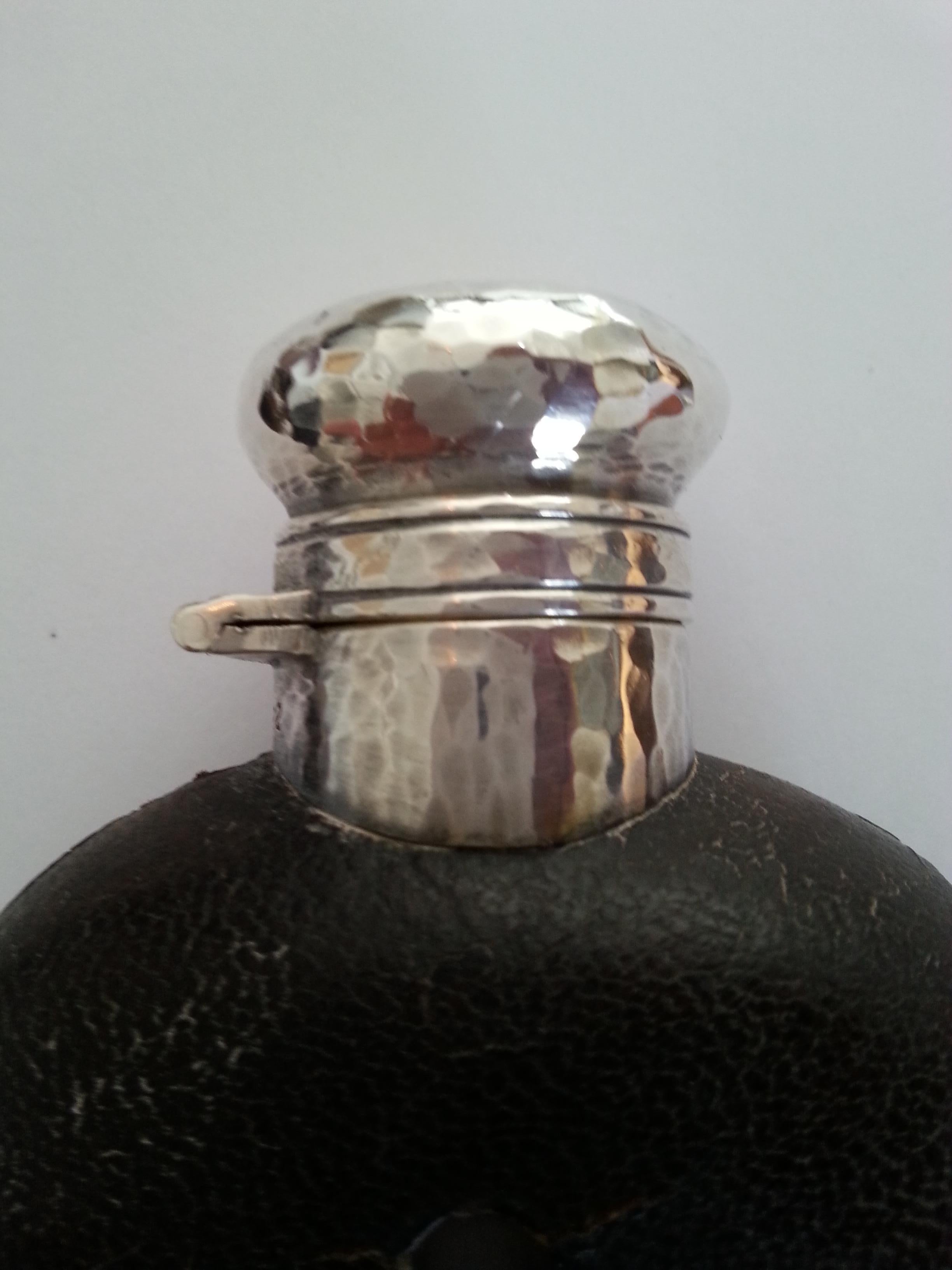 English Art Deco Sterling Silver, Crystal and Leather Hip Flask For Sale 2