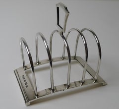 Portabevande inglese in argento Sterling Art Deco di Hukin and Heath