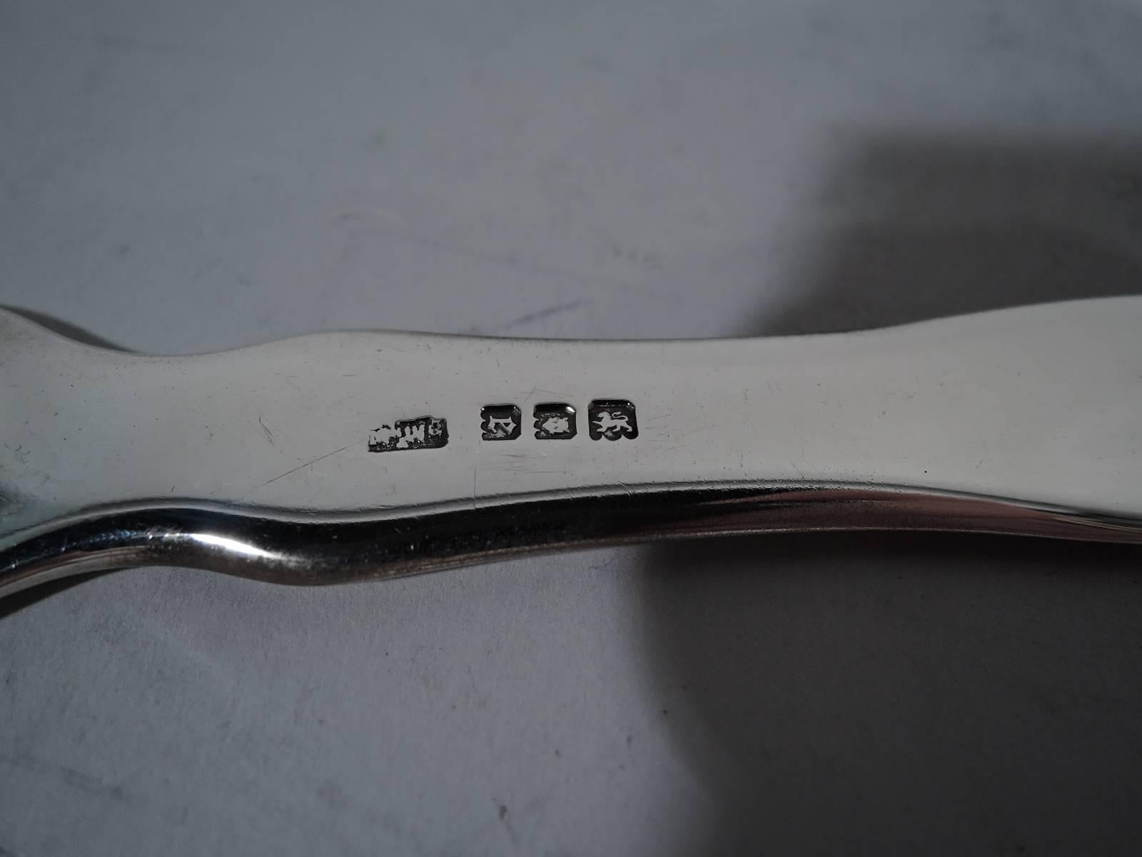 English Art Deco Super Stylish Sterling Silver Letter Opener In Excellent Condition In New York, NY