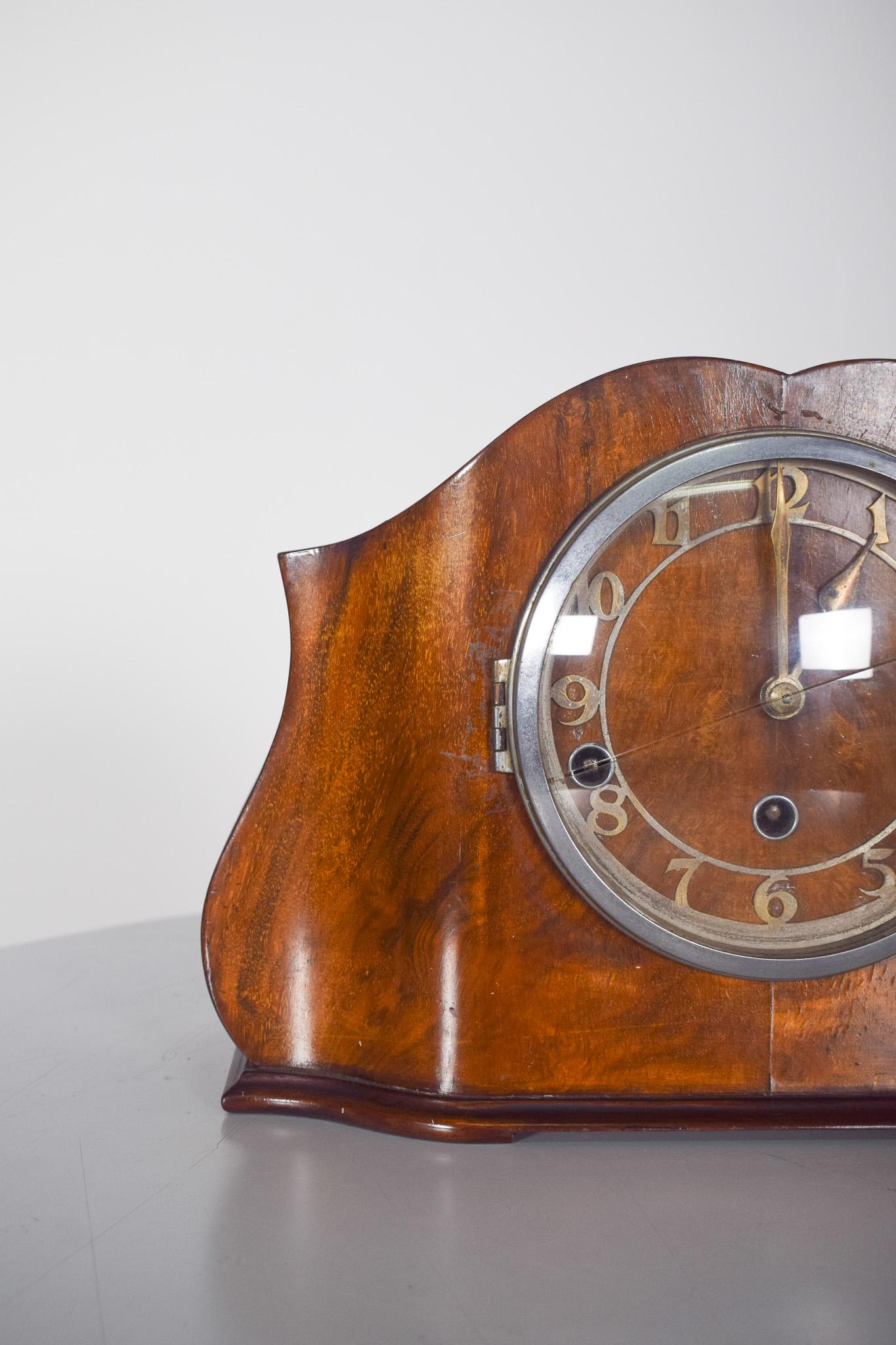 British English Art Deco Table Clock For Sale