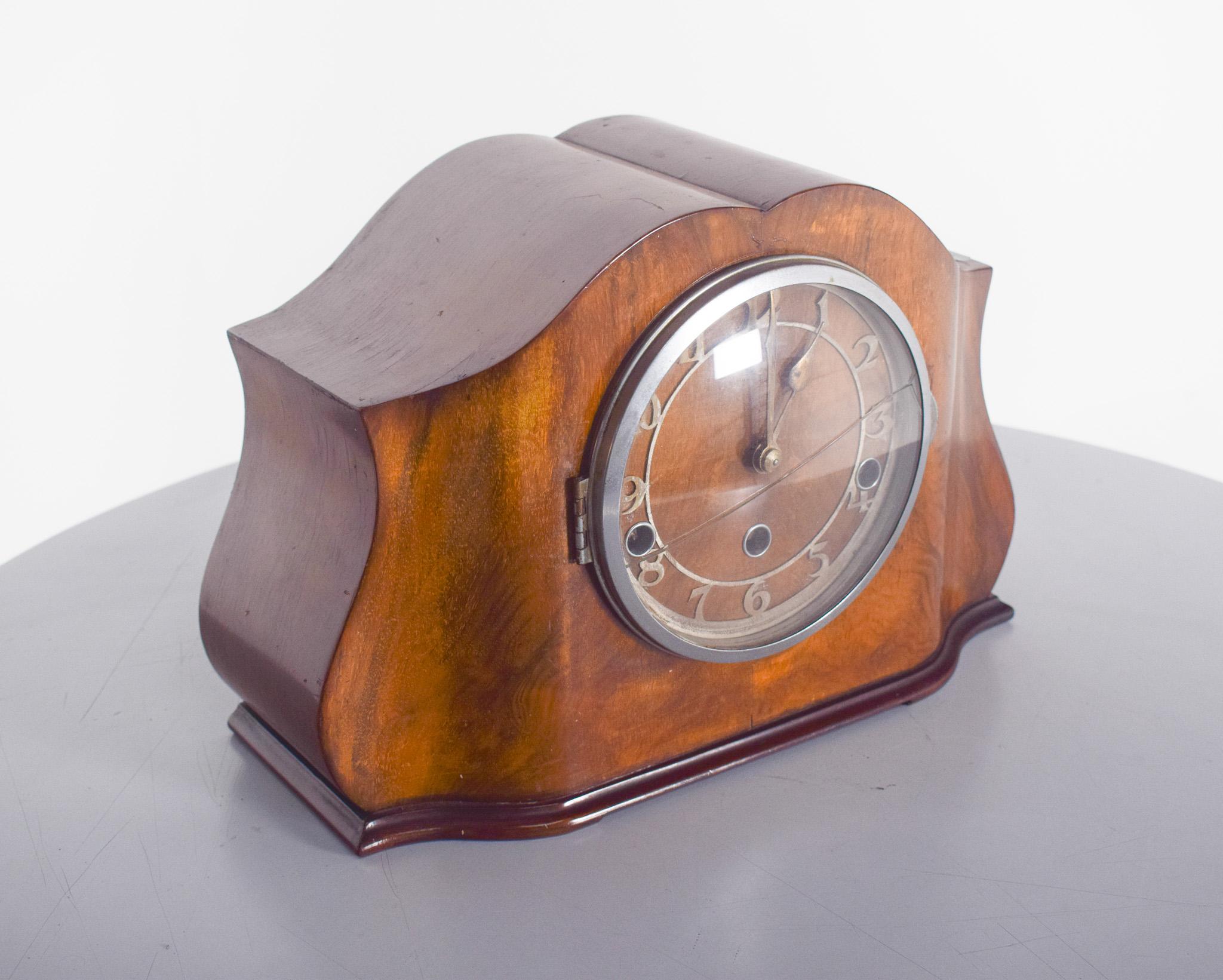 English Art Deco Table Clock In Fair Condition For Sale In Lisboa, Lisboa
