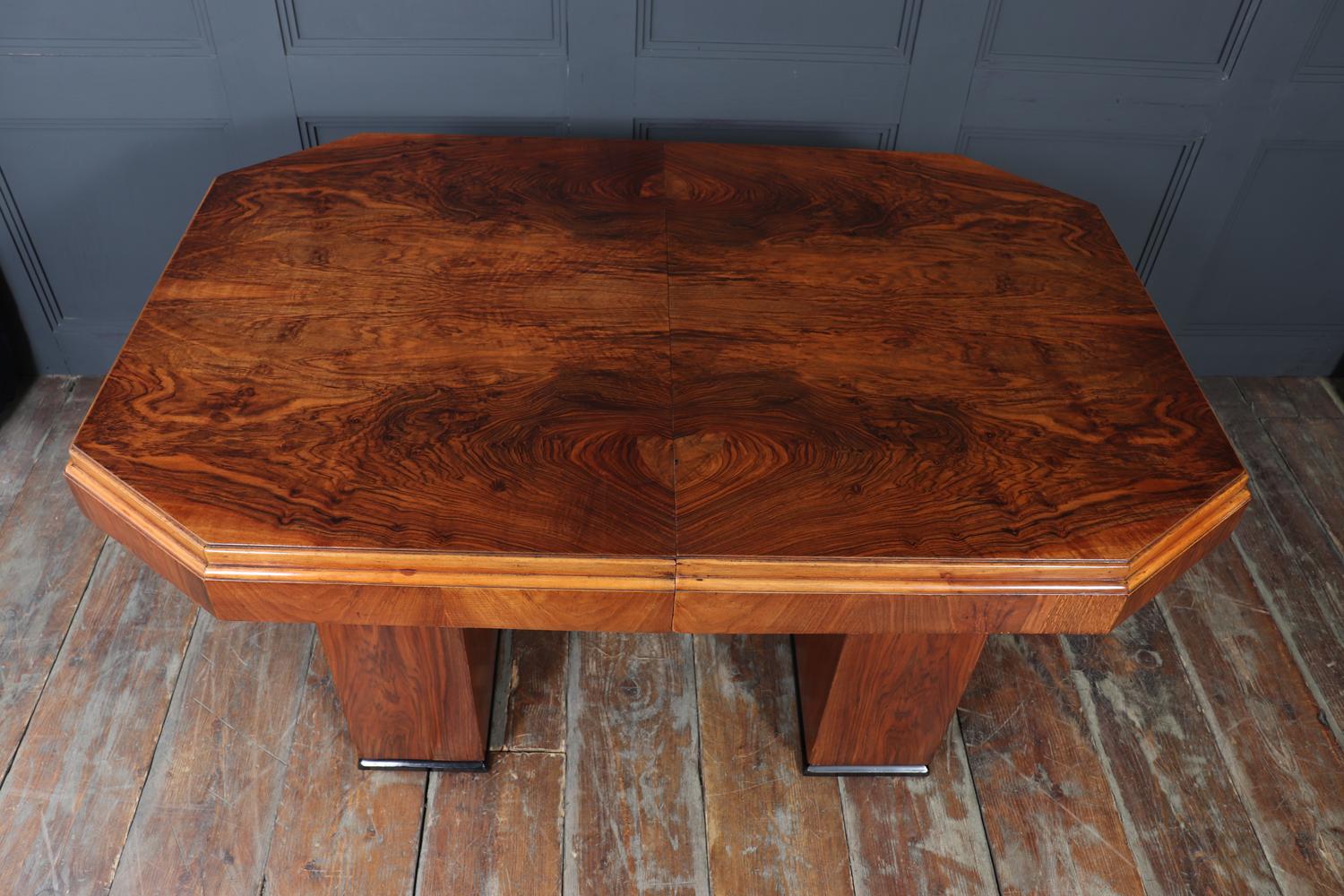 English Art Deco Walnut Extending Dining Table For Sale 10