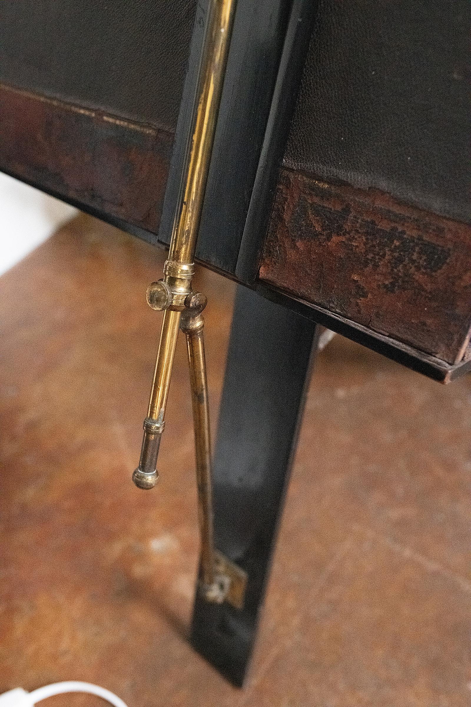 English Art Folio Stand by Bunyard of London from the Edwardian Era For Sale 6