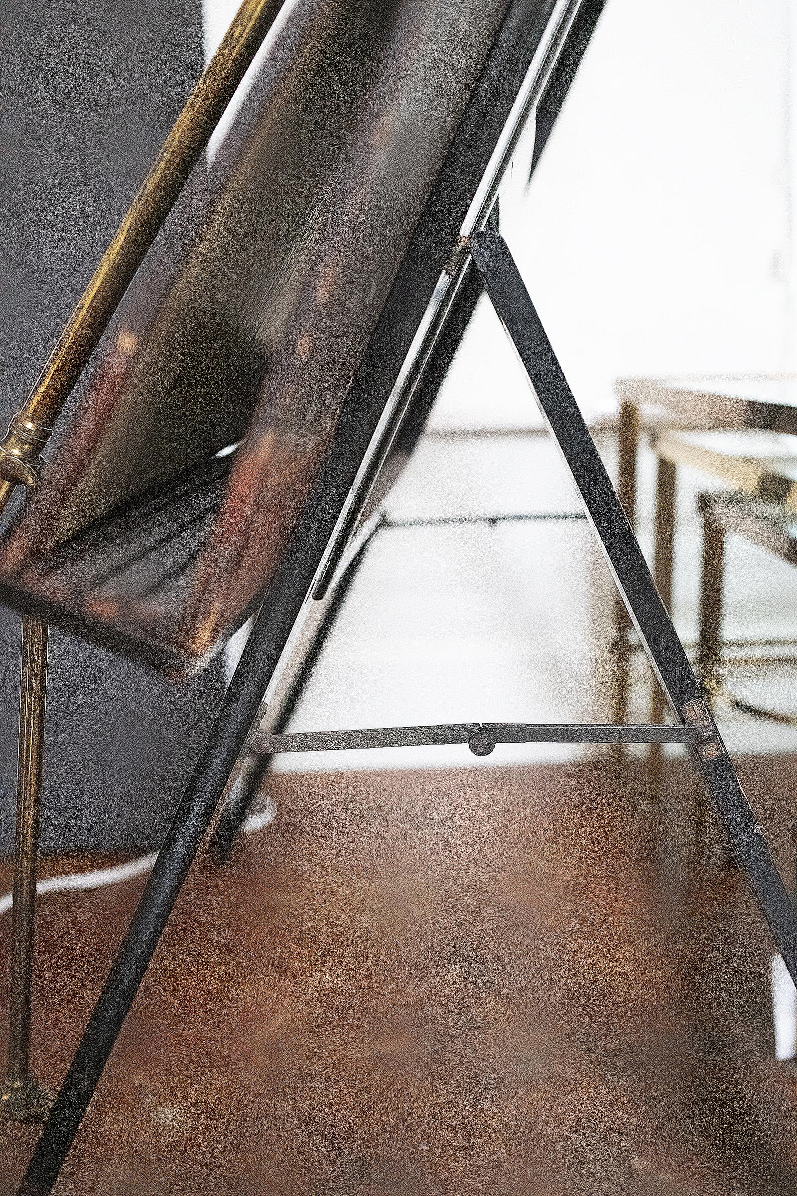 English Art Folio Stand by Bunyard of London from the Edwardian Era For Sale 7
