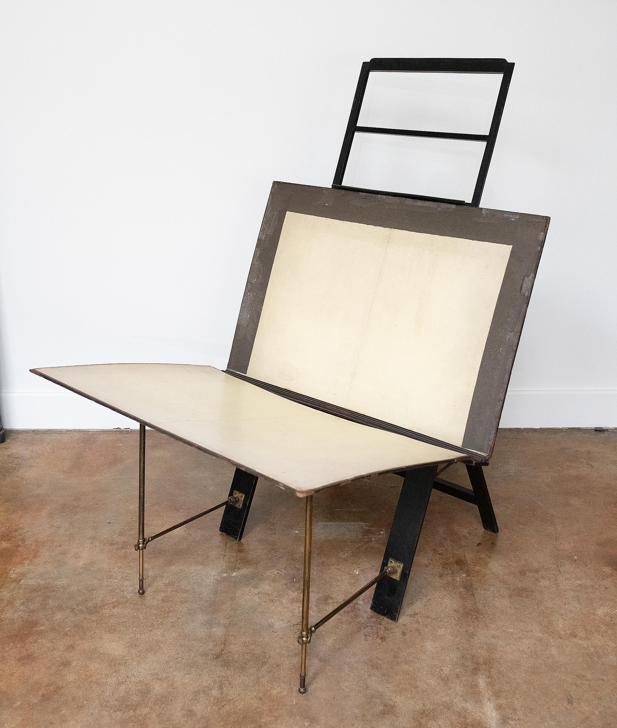 Brass English Art Folio Stand by Bunyard of London from the Edwardian Era For Sale