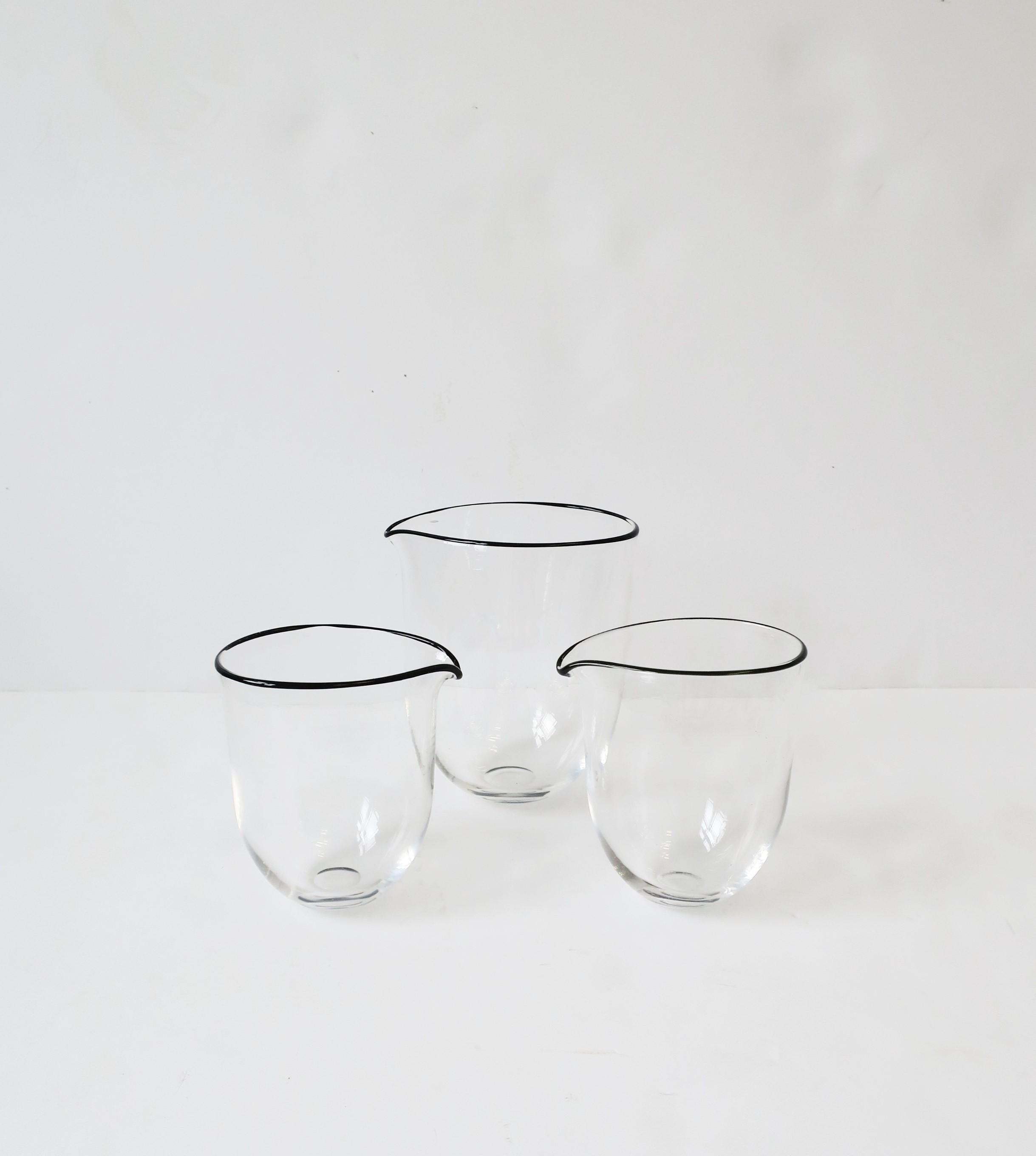 Cocktail Beaker Pitcher Vessel Barware Set English, circa 1990s In Good Condition For Sale In New York, NY