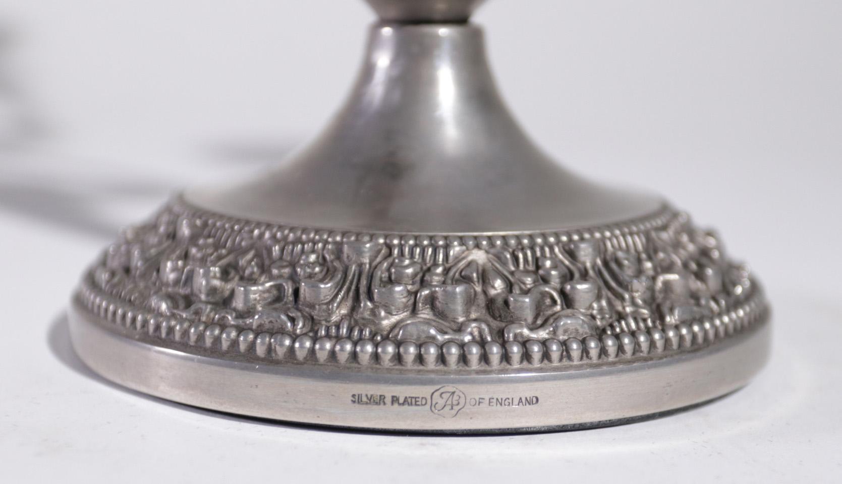 Candelero Art Nouveau inglés plateado, Siglo XX Chapado en plata en venta