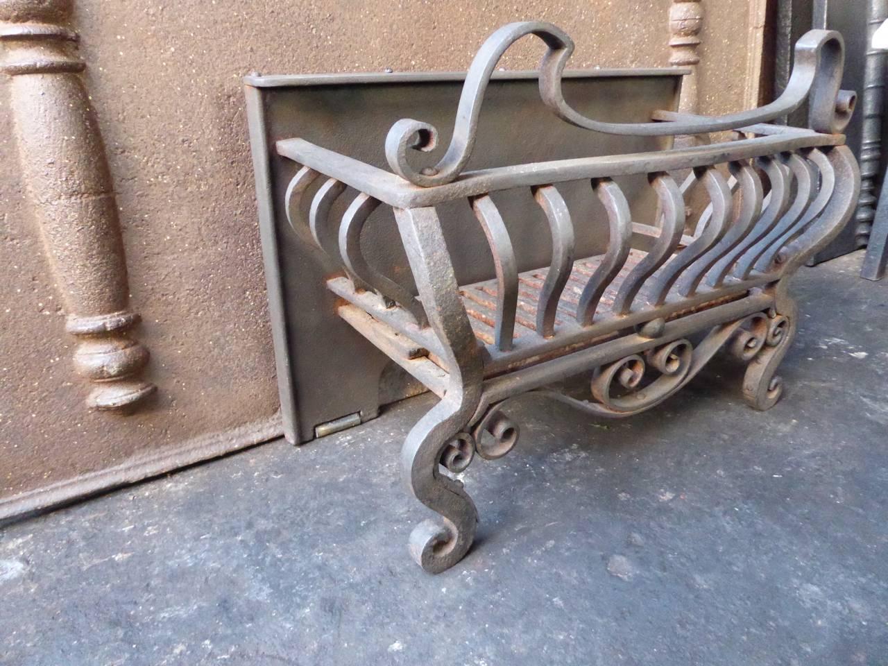 Art nouveau Grille de cheminée ou panier de cheminée Art Nouveau anglais en vente