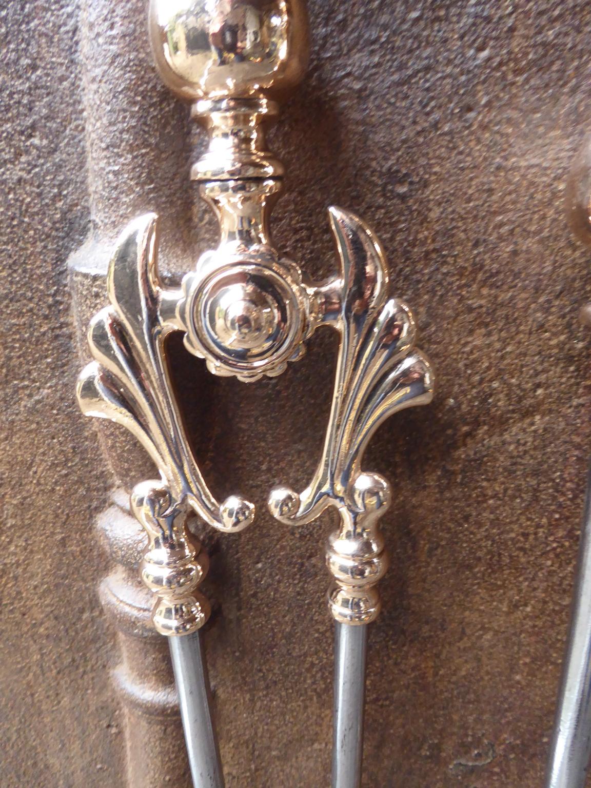 British English Art Nouveau Fireplace Tools or Fire Tools, Early 20th Century For Sale