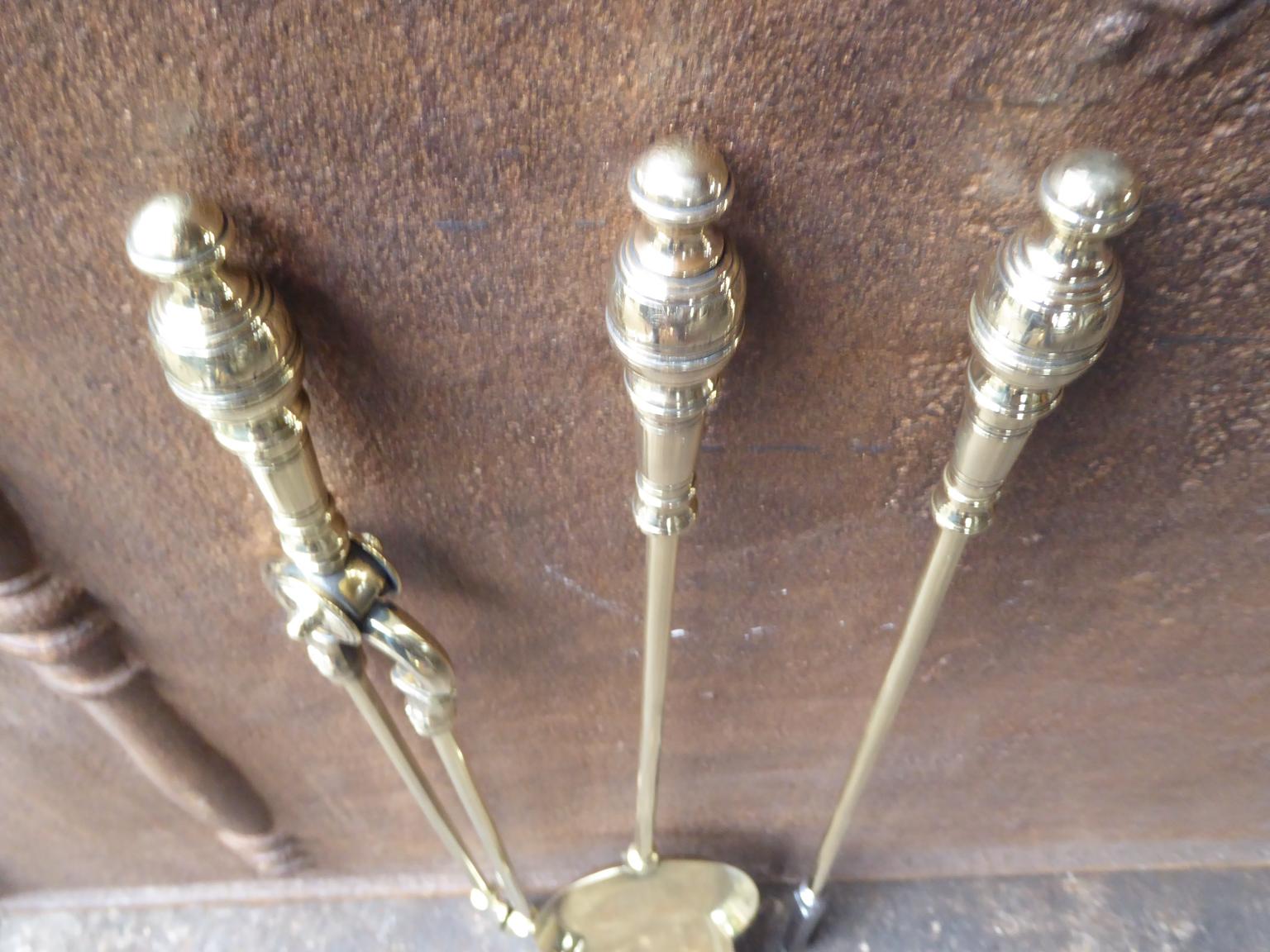 English Art Nouveau Fireplace Tools or Fire Tools, Early 20th Century 2