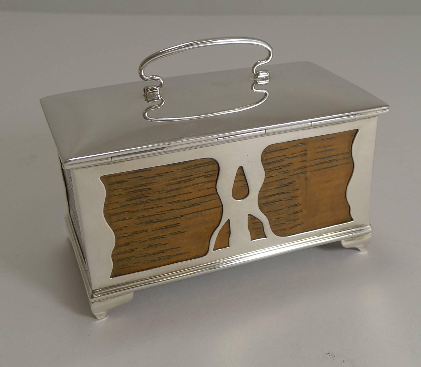 Early 20th Century English Art Nouveau Oak and Sterling Silver Trinket Box by Deakin and Francis