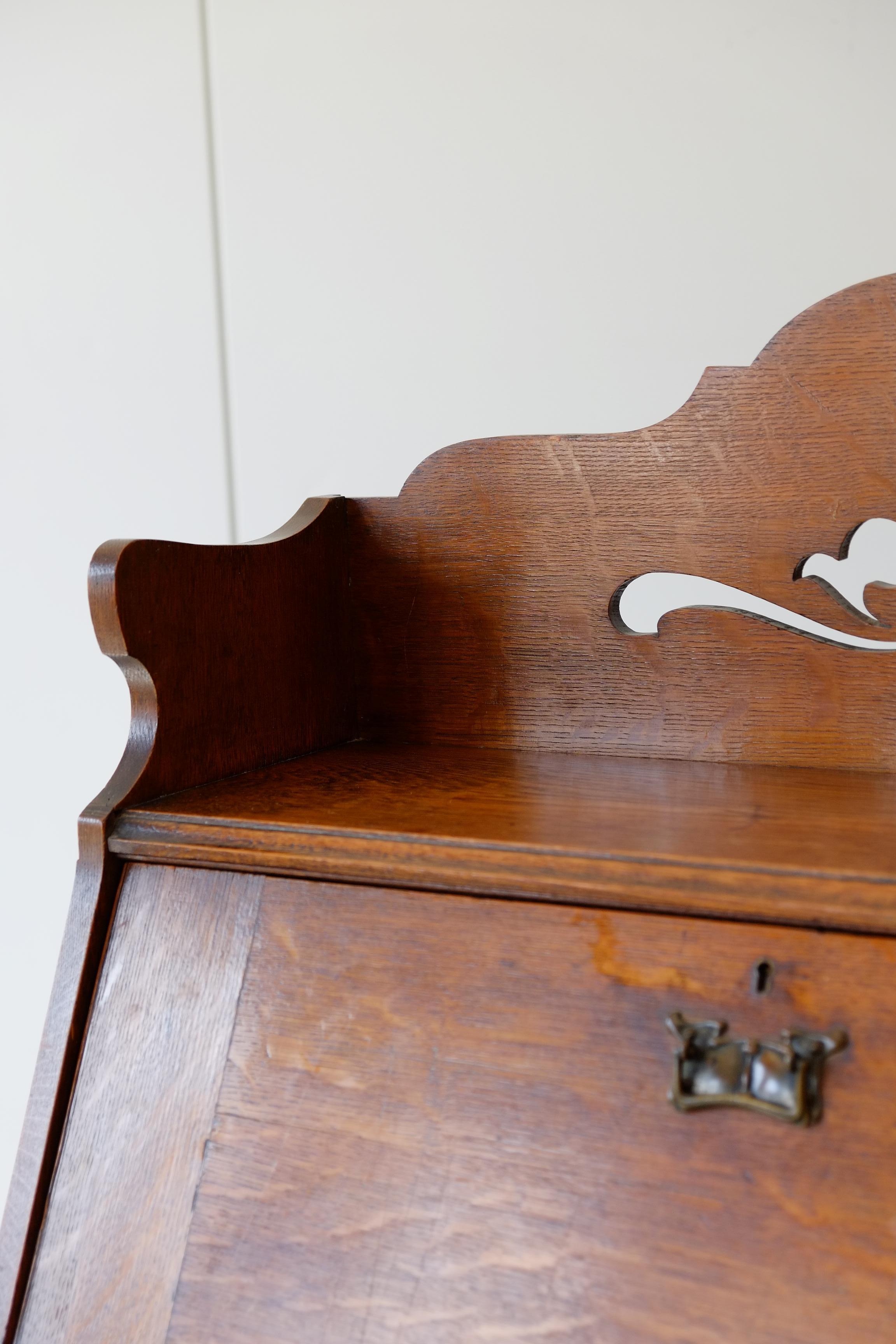 English Art Nouveau Solid Oak Writing Table Bureaux For Sale 5