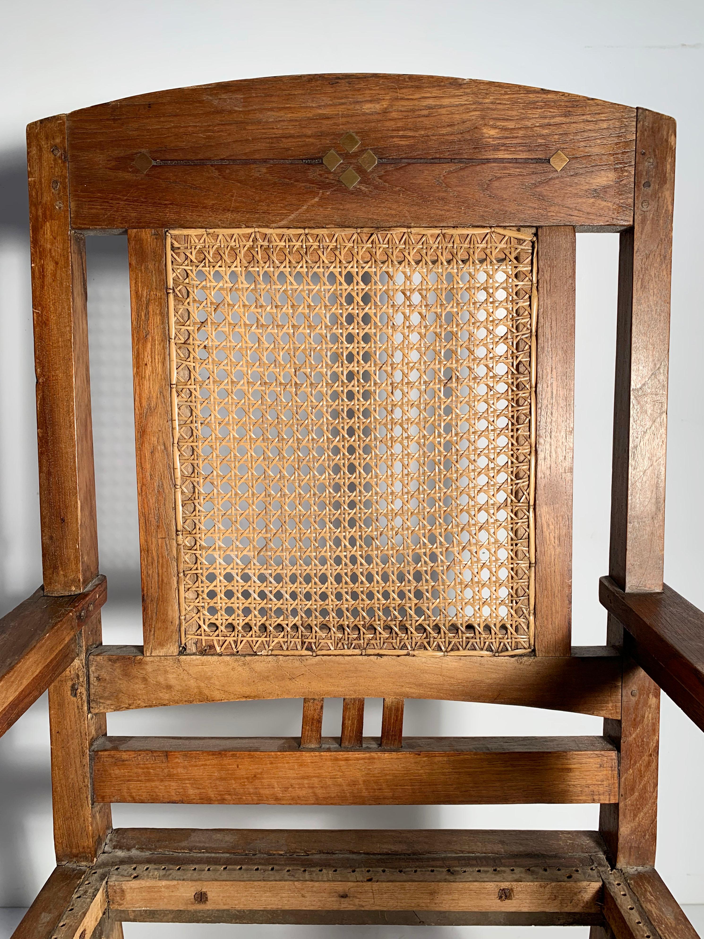 20th Century English Arts and Crafts Arm Chair For Sale