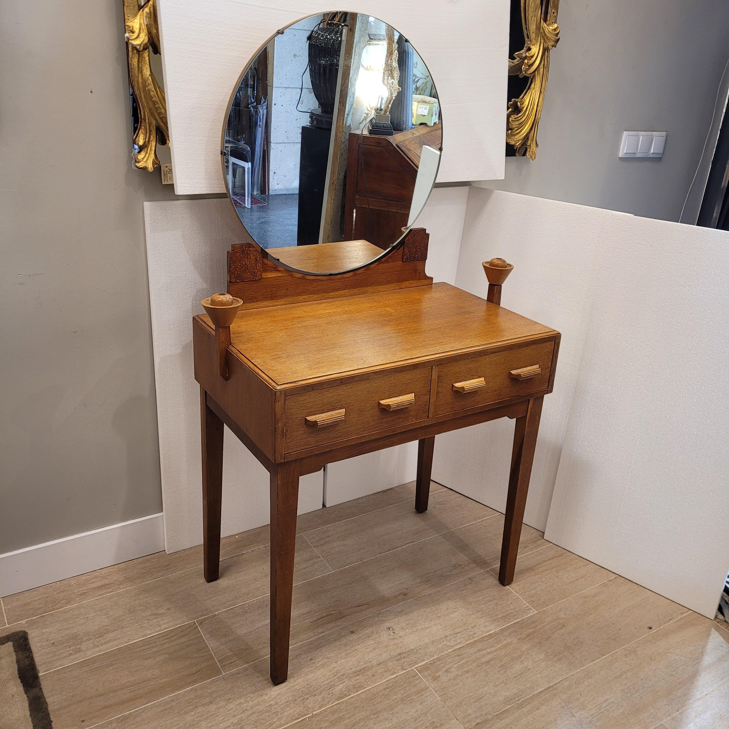 English Arts and Crafts dressing table/desk, Gomme Furniture Wycombe In Good Condition In Valladolid, ES