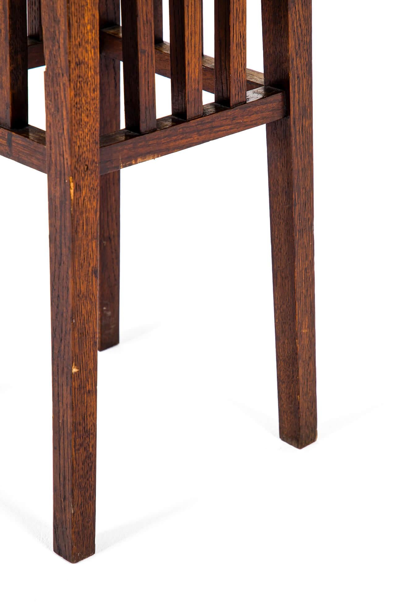 Englischer Arts and Craft Jardiniere Stand, Liberty and Co. London zugeschrieben im Angebot 2