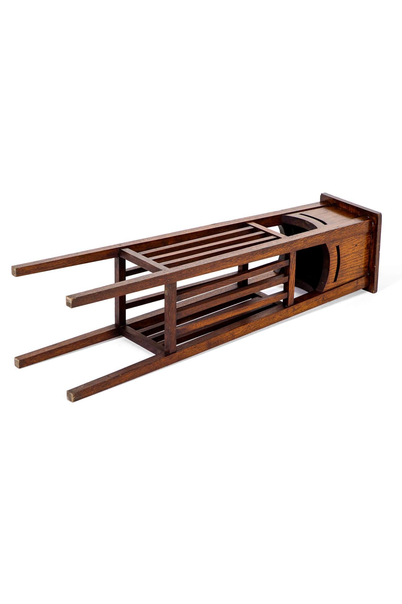 Englischer Arts and Craft Jardiniere Stand, Liberty and Co. London zugeschrieben (Handgefertigt) im Angebot