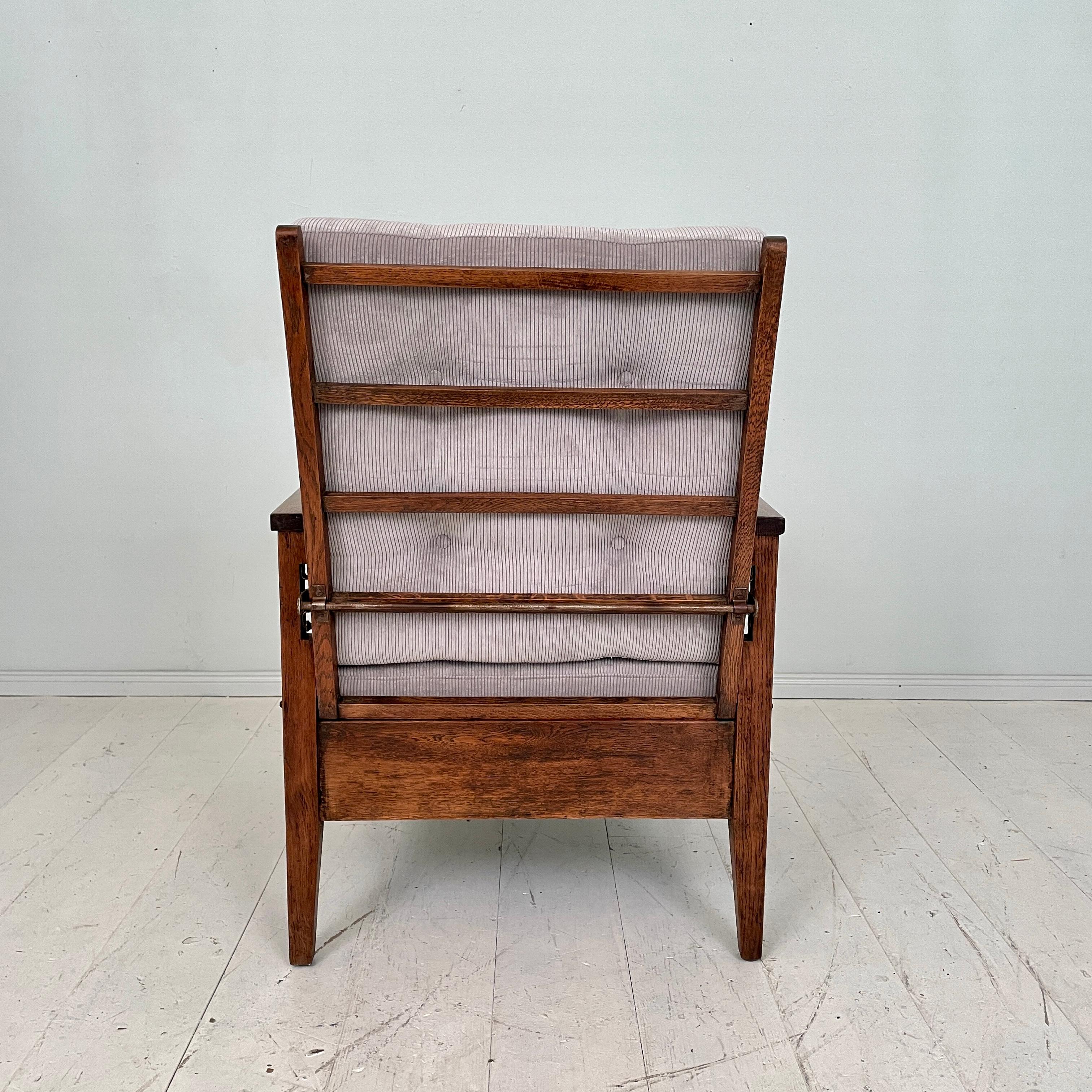 English Arts and Crafts Morris Armchair in Oak Upholstered in Grey Cord, 1910 12