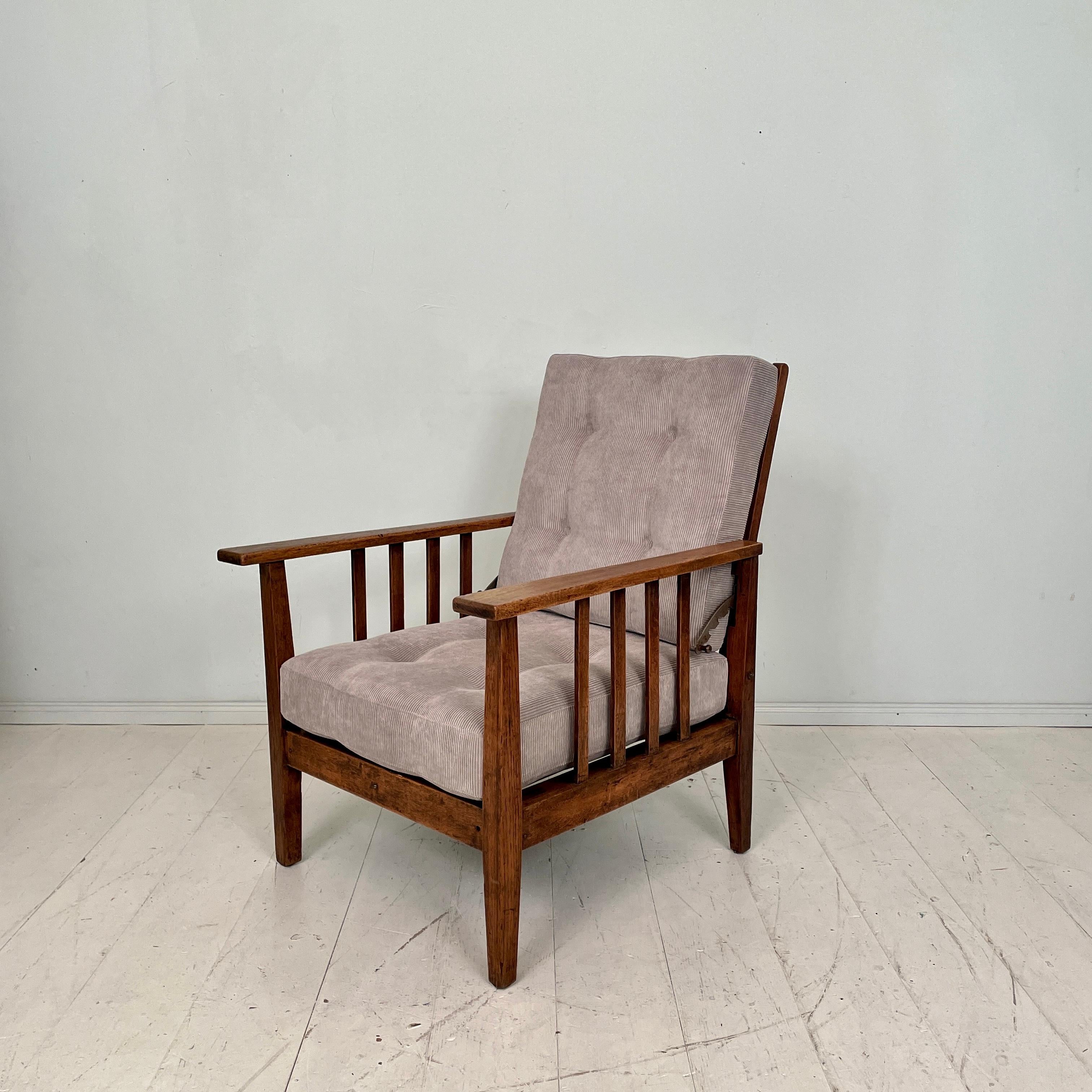 English Arts and Crafts Morris Armchair in Oak Upholstered in Grey Cord, 1910 In Good Condition In Berlin, DE