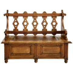 Antique English Arts and Crafts Oak Hall Seat, circa 1880