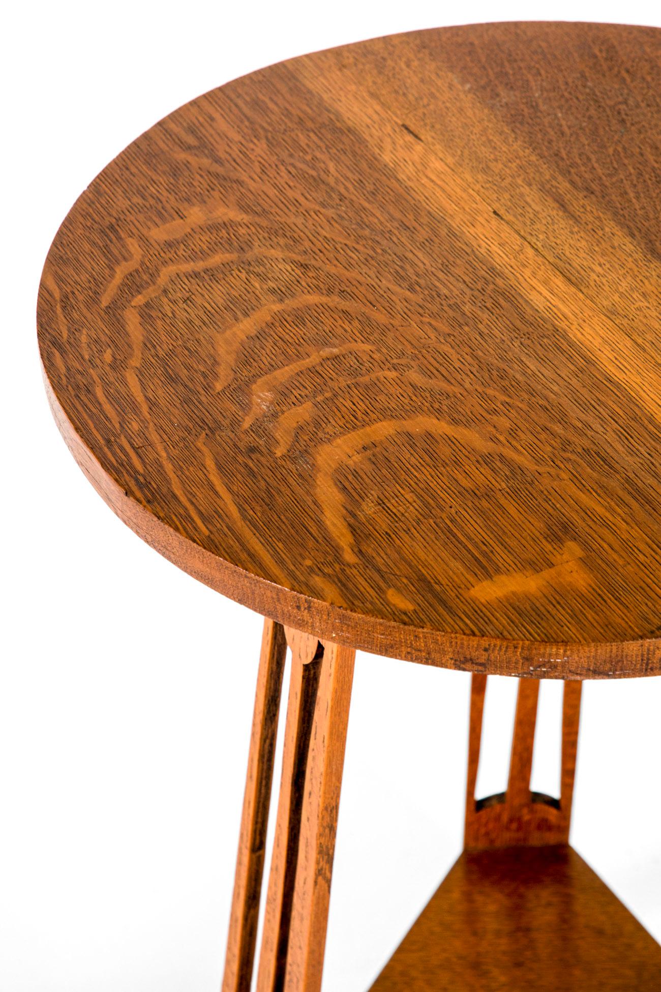 Table d'appoint Arts and Crafts anglaise en vente 5