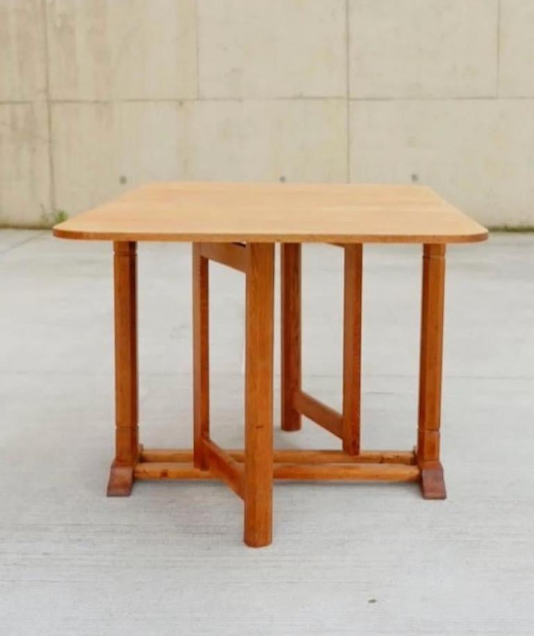 English Arts & Crafts Cotswold School Gate Leg Oak Dining Table 5