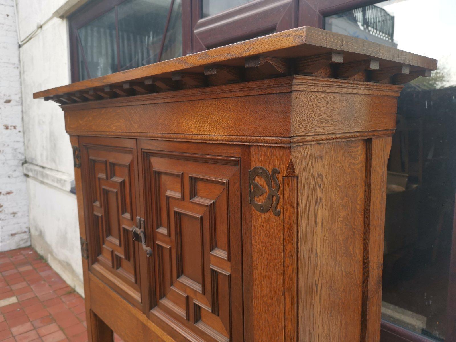 Oak English Arts & Crafts, Craftsman-Made Court Cupboard with Blacksmith Handle For Sale