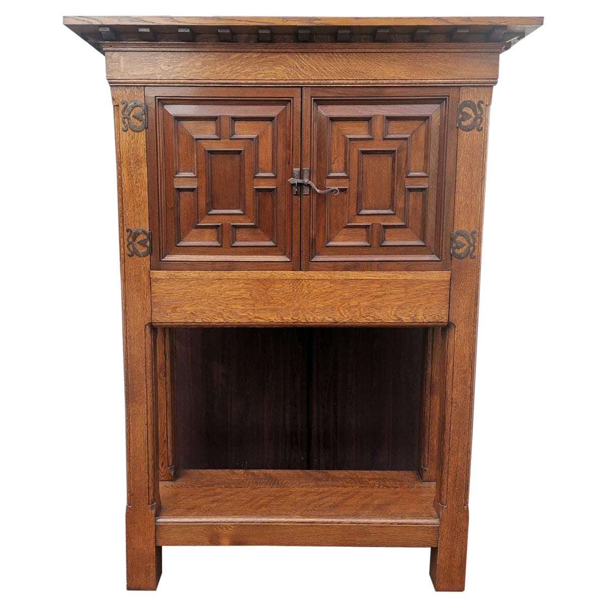 English Arts & Crafts, Craftsman-Made Court Cupboard with Blacksmith Handle