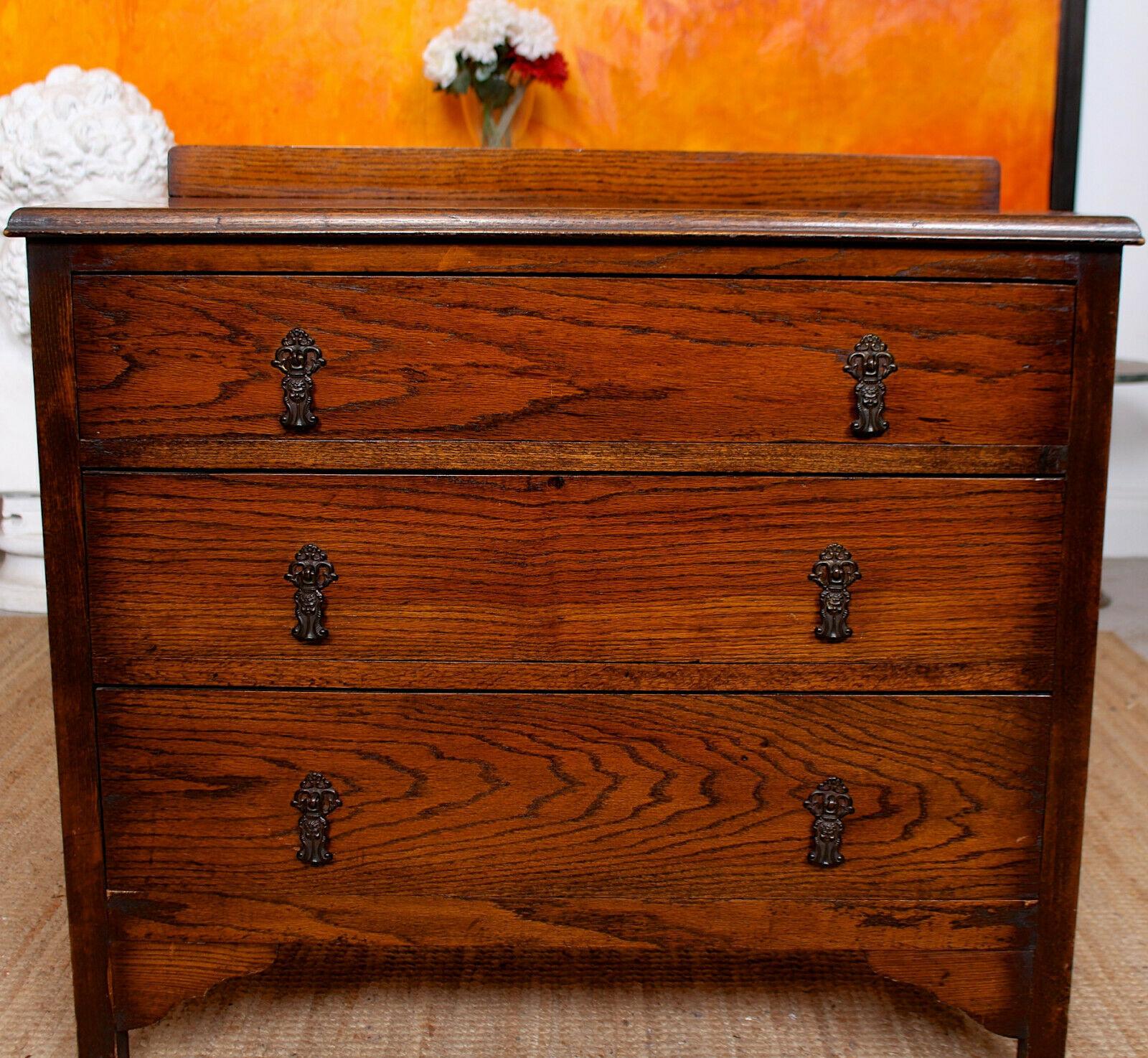 20th Century English Arts & Crafts Oak Chest of Drawers Wild Oak For Sale