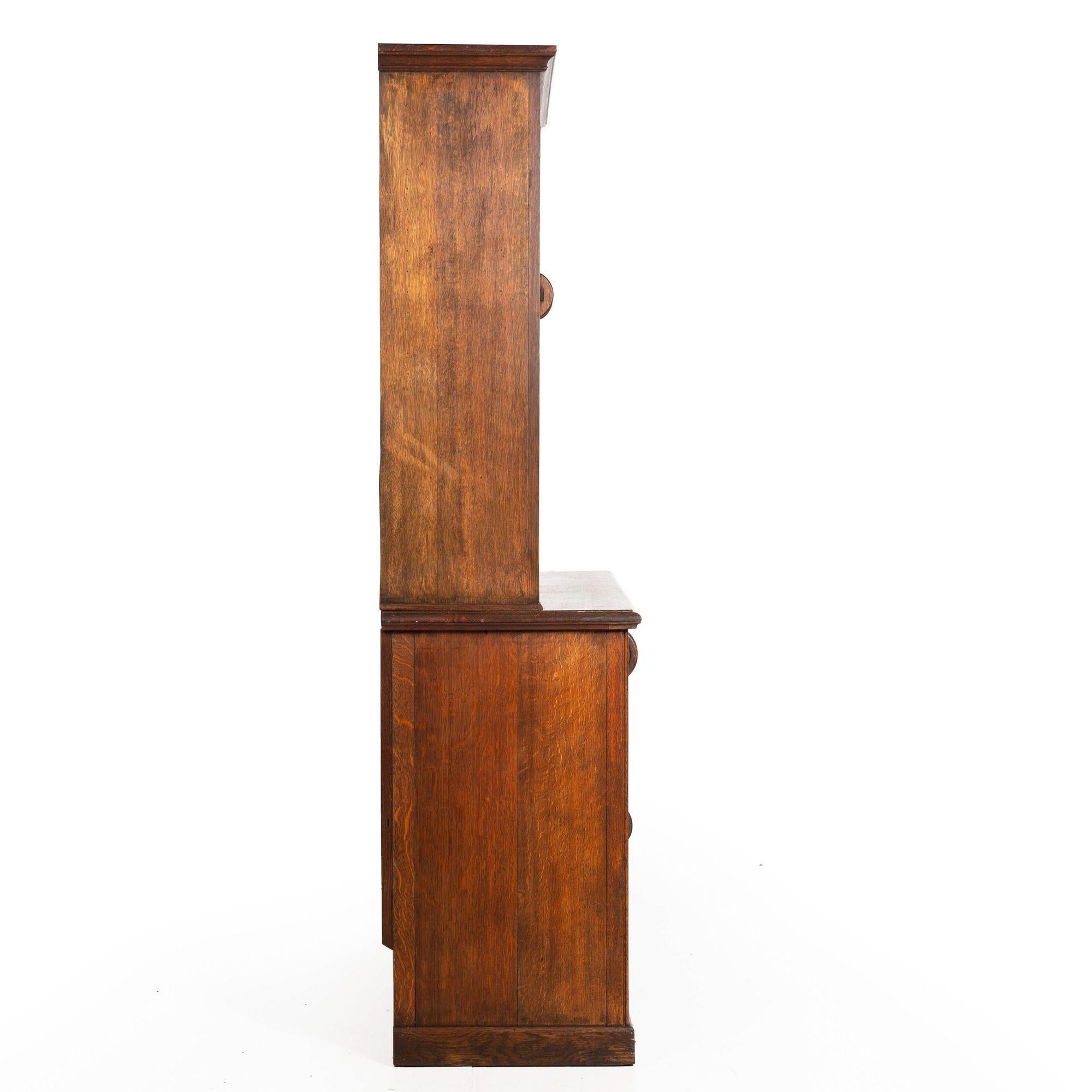 20th Century English Arts & Crafts Oak Two-Part Step Back Cupboard Cabinet c. 1920 For Sale